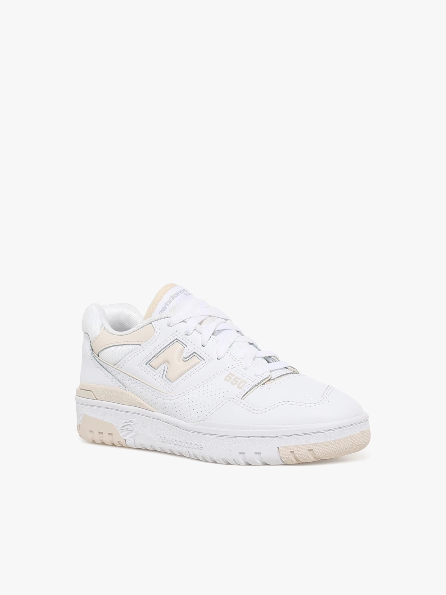 550 White Linen Retro-inspired