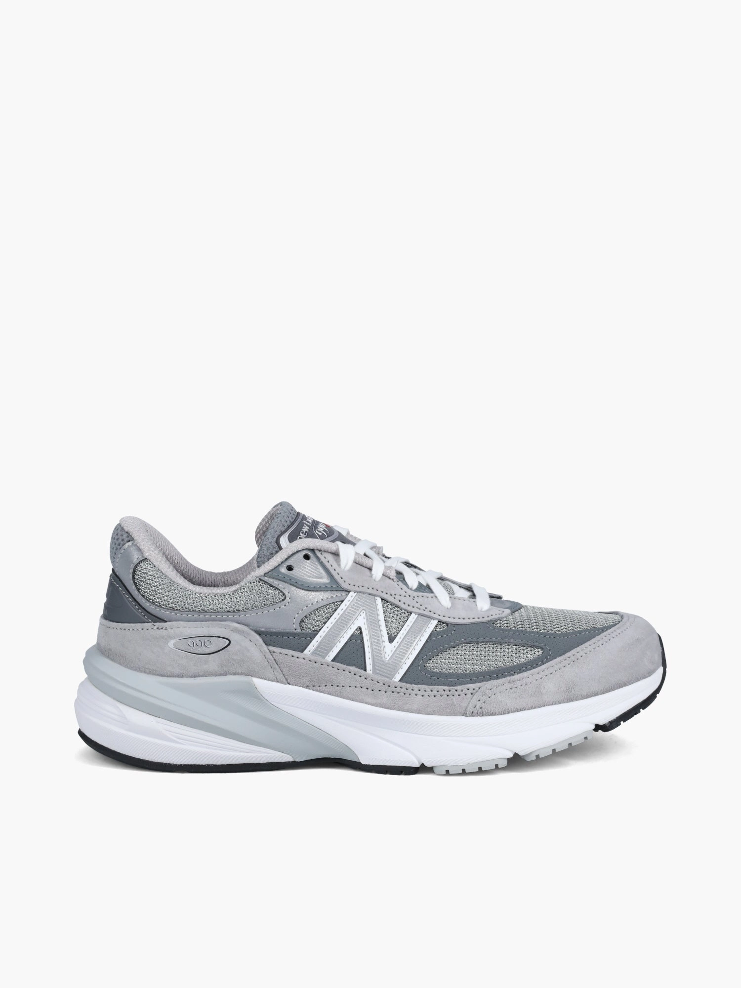 990v6 Grey Suede Slip-resistant ease