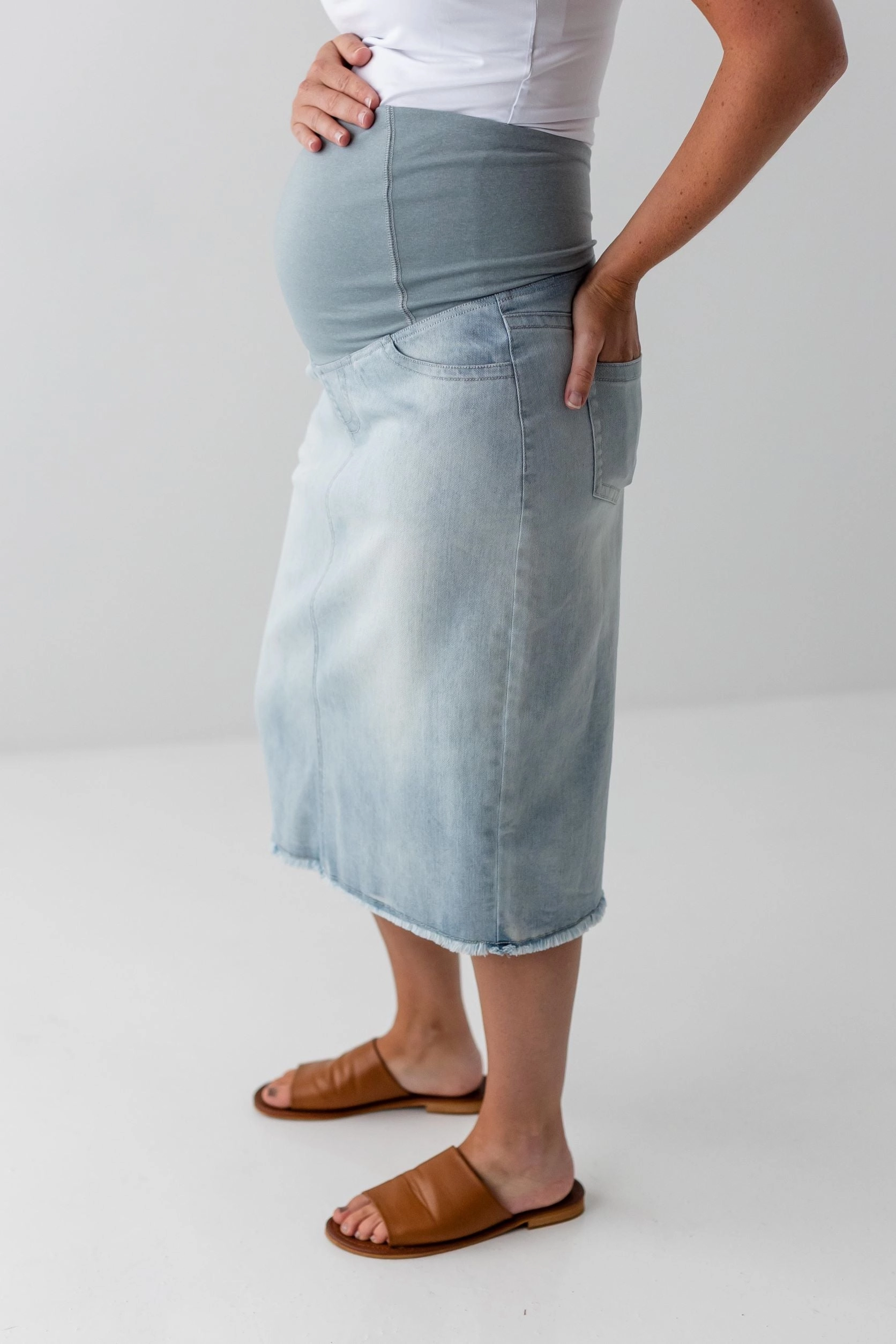 'Alanna' Maternity Denim Skirt in Light Wash Sporty Edge Personality Style