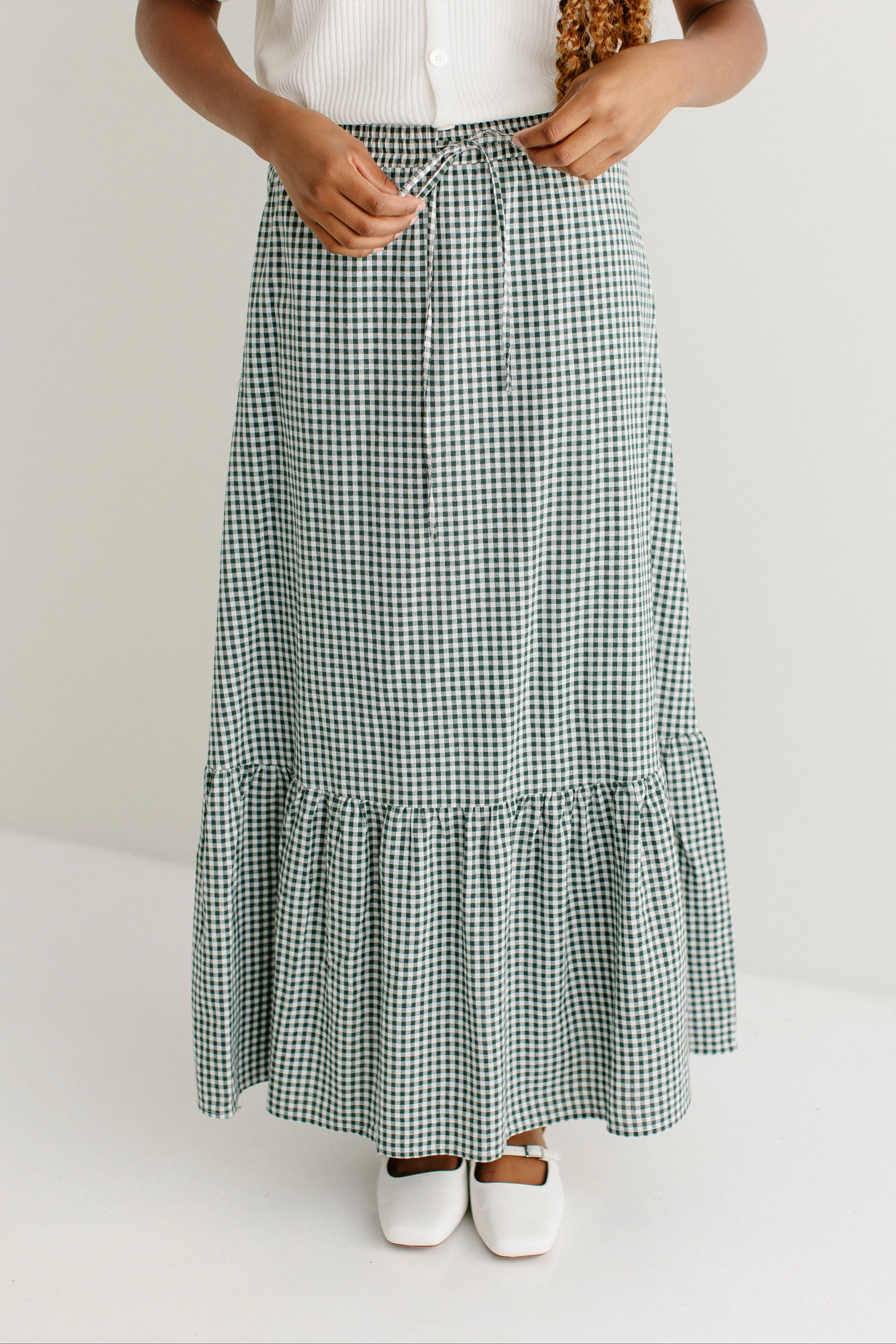'Giselle' Cotton Gingham Ruffle Hem Maxi Skirt in Forest Green Foldable Design Water resistant coating