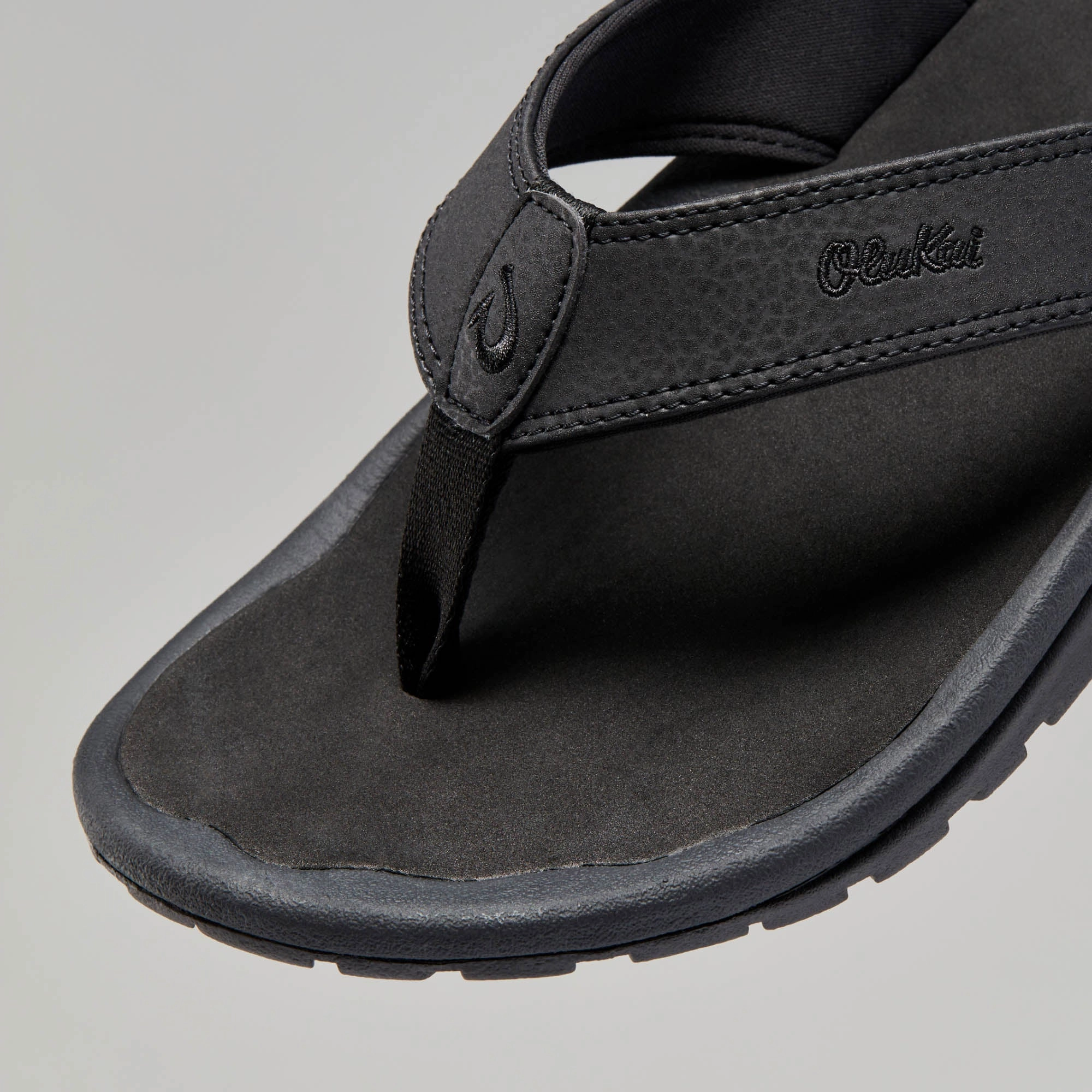 ??Ohana - Black Active Outdoor Shoes
