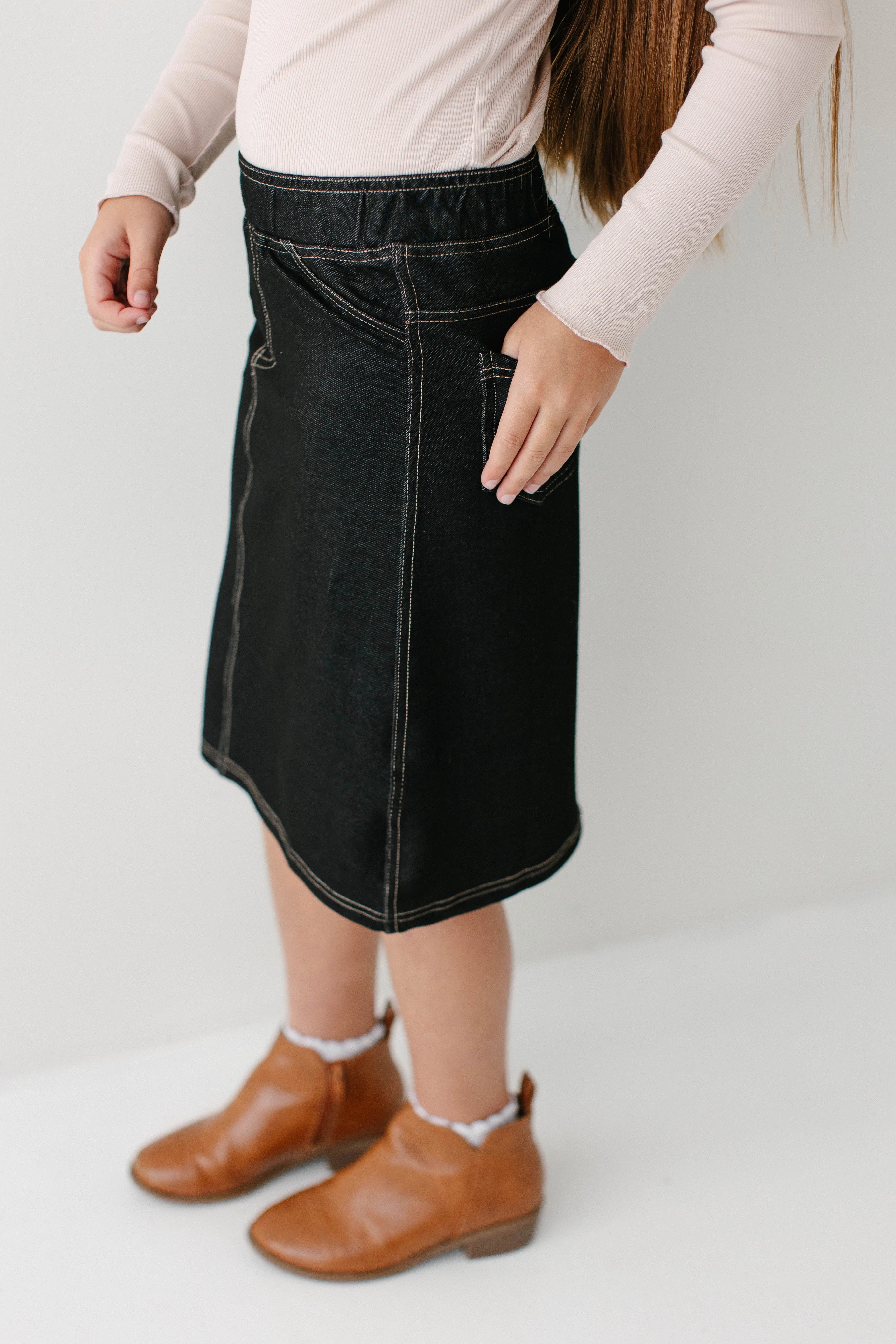 'Piper' Girl Knit Denim Skirt in Black Sleek Motion Personality Style