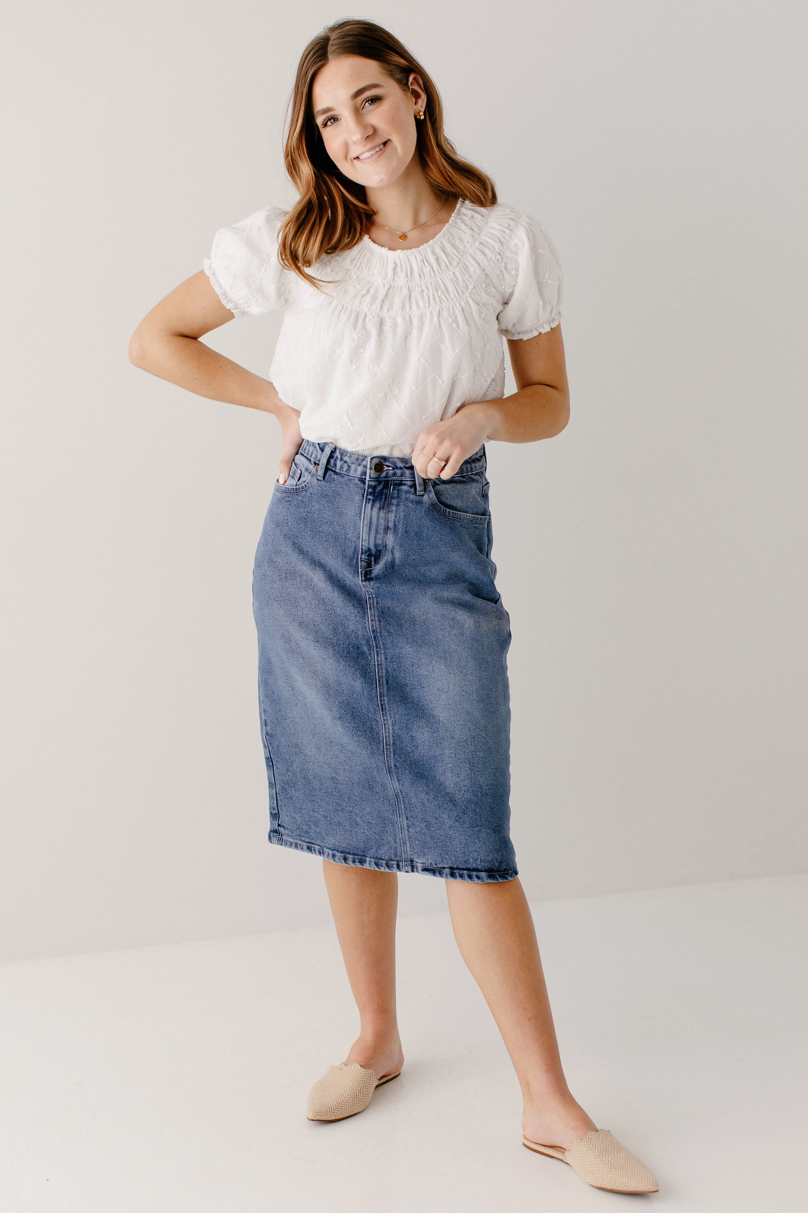 Refined Edge Scalloped Edge 'Robyn' Classic Denim Skirt in Medium Wash