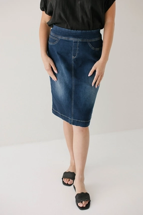 All Day Fit 'Sara' Classic Knee Length Dark Denim Skirt