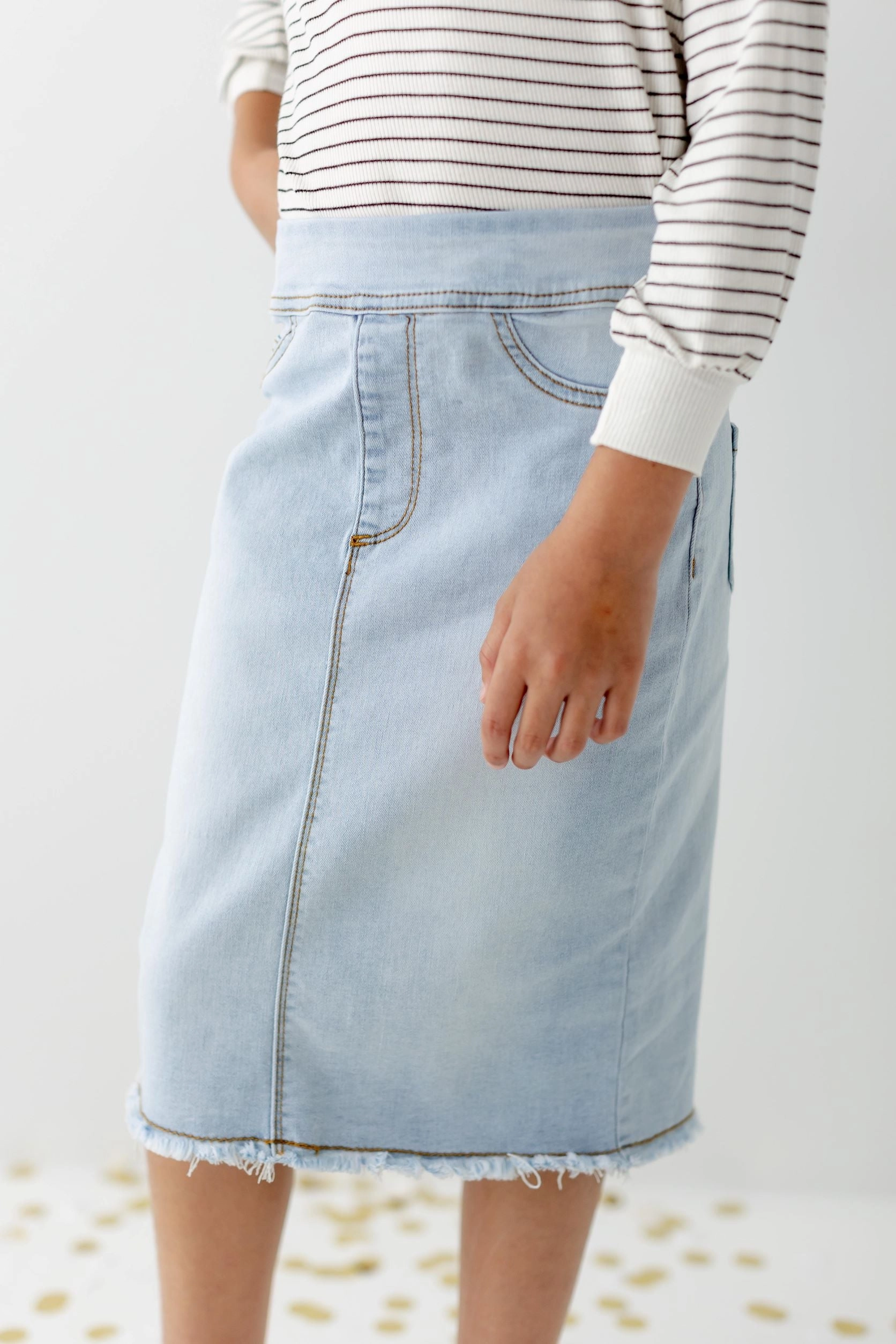 'Sara' Girl Classic Denim Skirt in Light Wash slim fit Texture Play