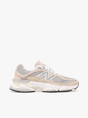 Breathable surface 9060 Incense Raincloud suede