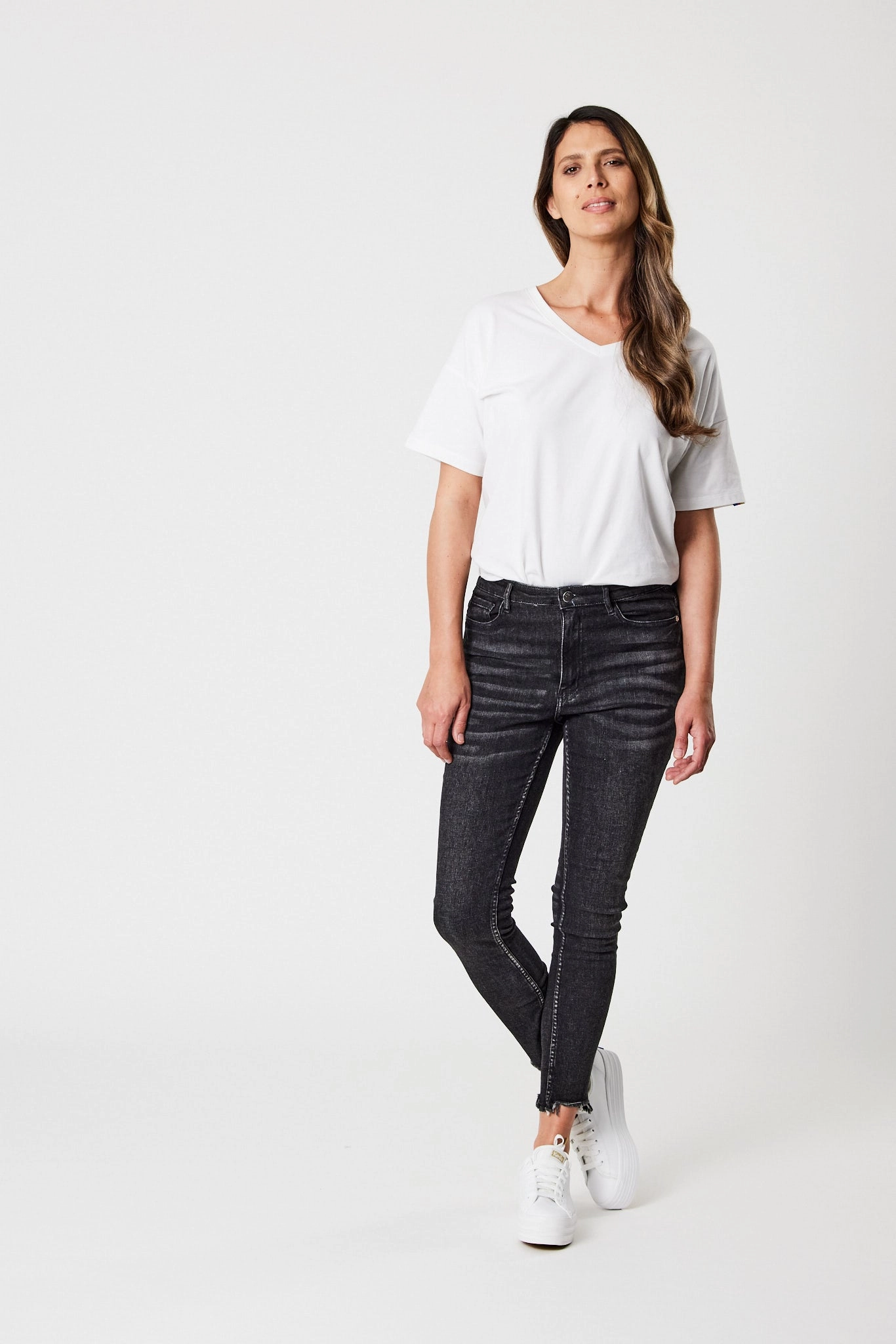 Tight Fit Shine On Label Smith Washed Black Skinny jean