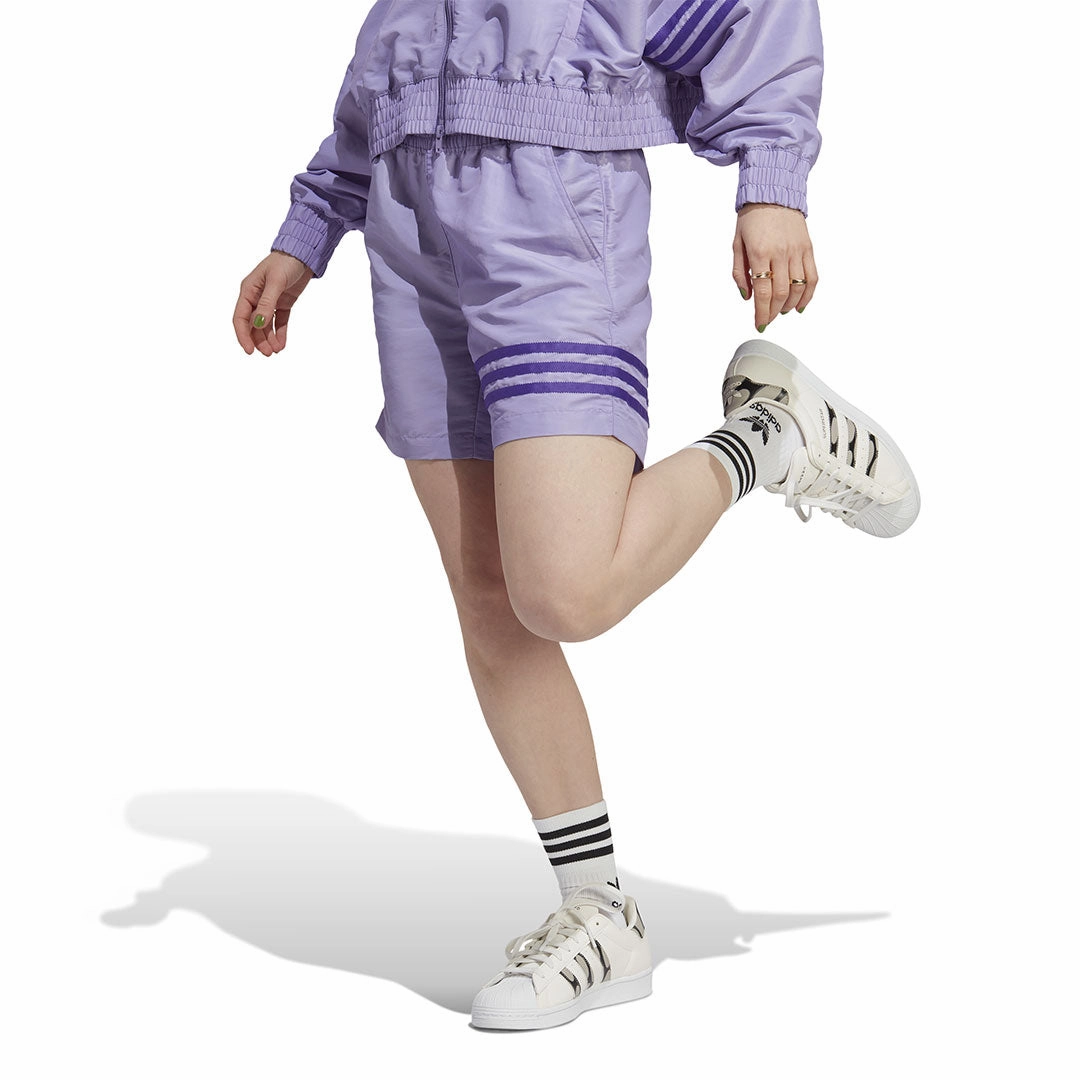 Contoured Panel Design adidas - Women's Adicolor Neuclassics Shorts (IC5420)