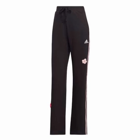 Ready For Action EasyCareFabric adidas - Women's Chenille Flower Patches 3-Stripes Jogger (IC0018)