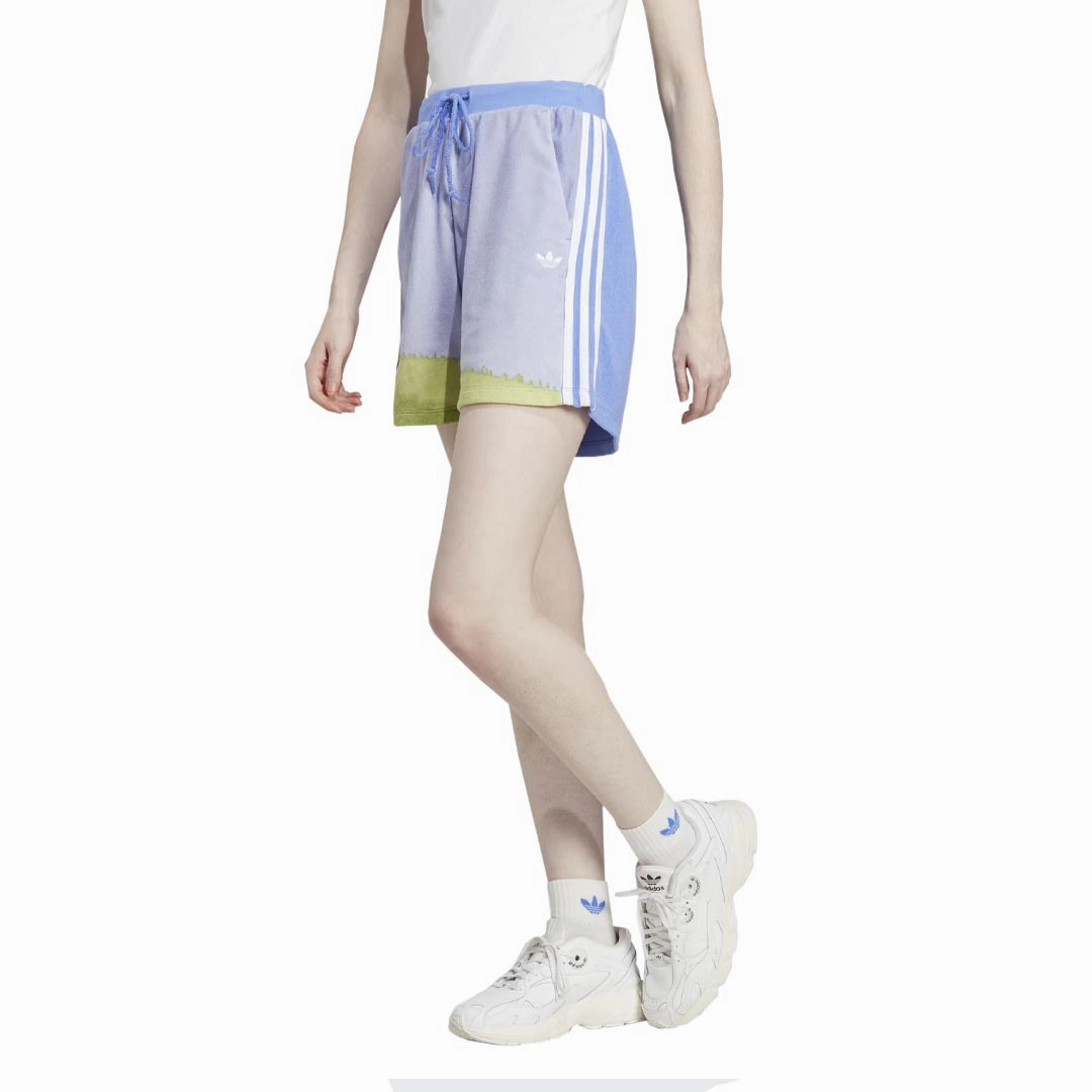adidas - Women's Originals X Moomin 3-Stripes Short (IB9946) Crisp Design Workout Ready