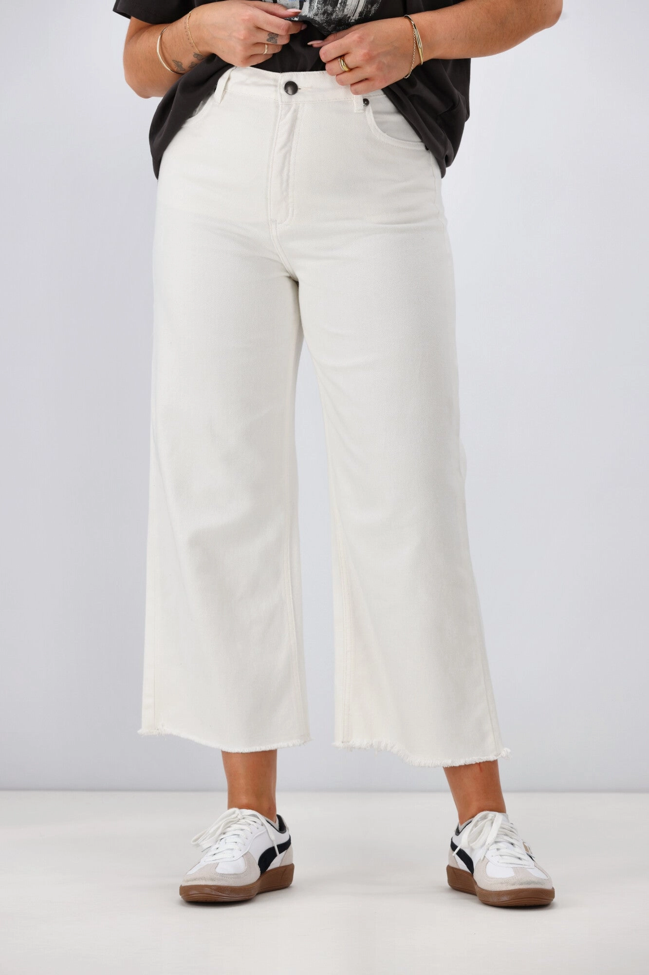 Breathable Fabric Hiking Trail Ultimate Comfort All About Eve Charlie High Rise Wide Leg Jean Vintage White