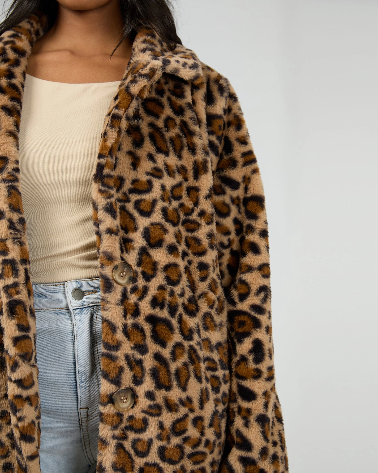 Neutral palette All About Eve Tilli Leopard Jacket Print