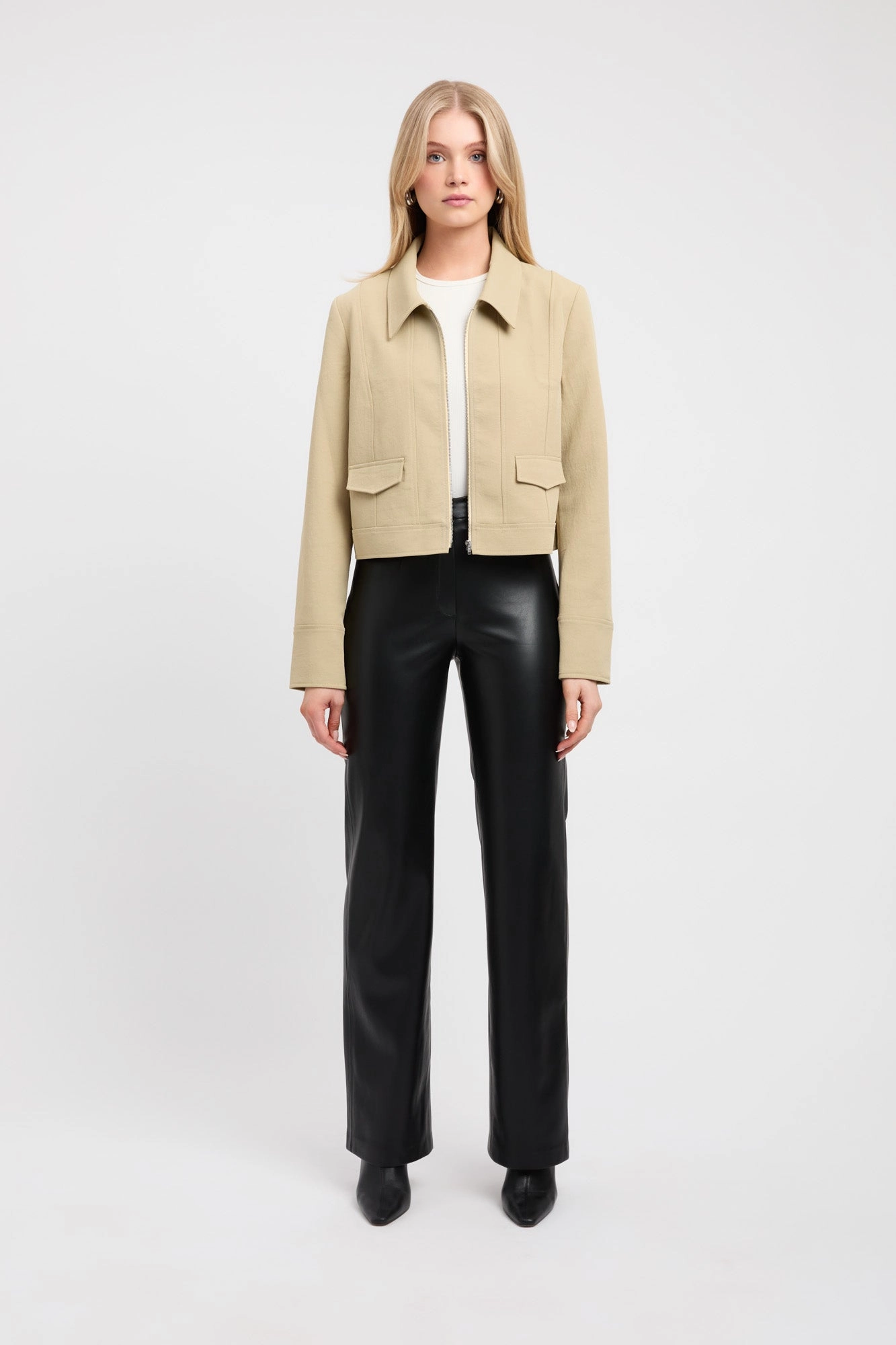 Casual Outdoor Look Ariel Staple Jacket