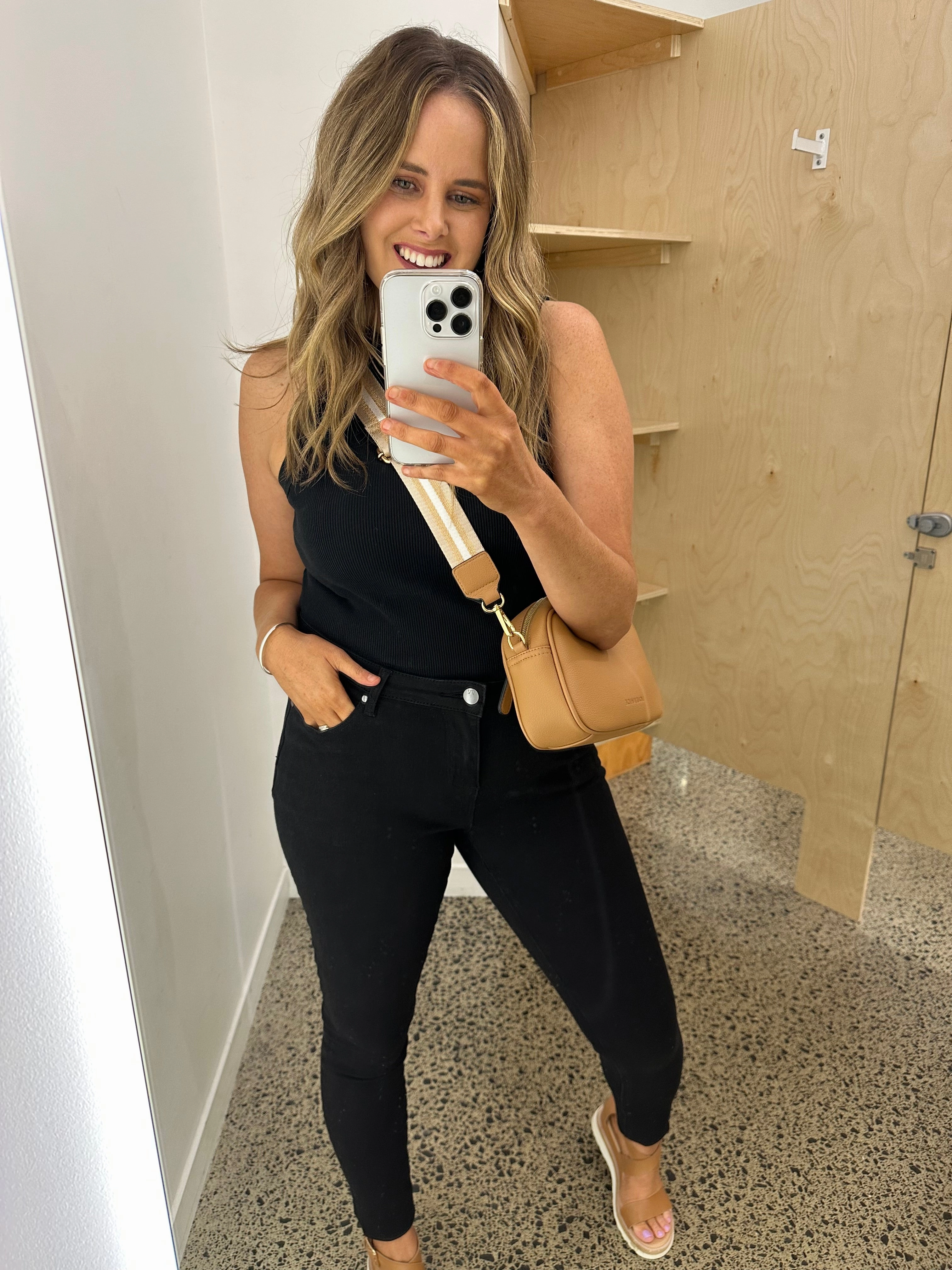 Stretch Fit Yoga Class Shine On Label Cropped Sculpt Jeans Black