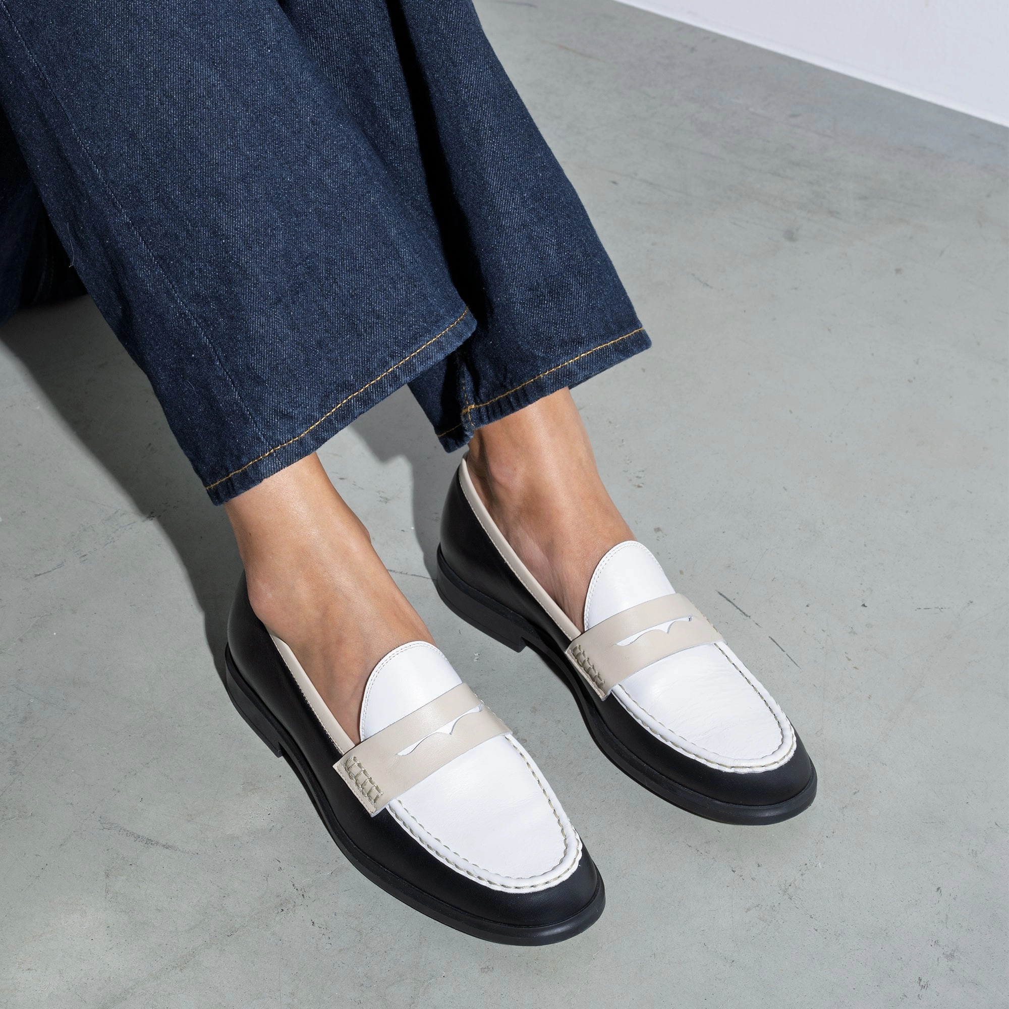 Vend?me Blandine black, white and cream calfskin leather loafers Destination Wedding Retro Style