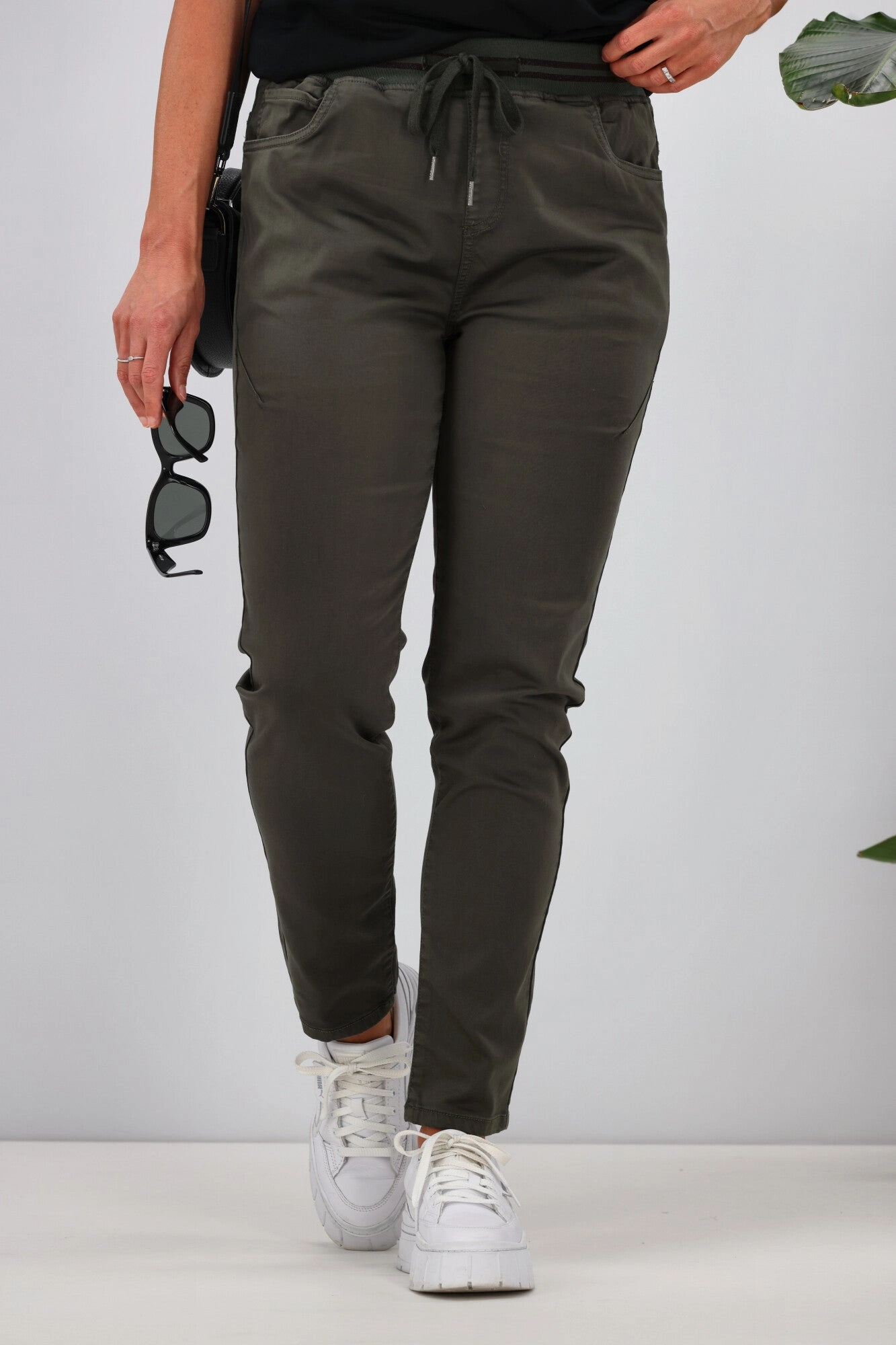 Foxwood Sylvia Jogger Dark Khaki Mountain Hike Ultra Light