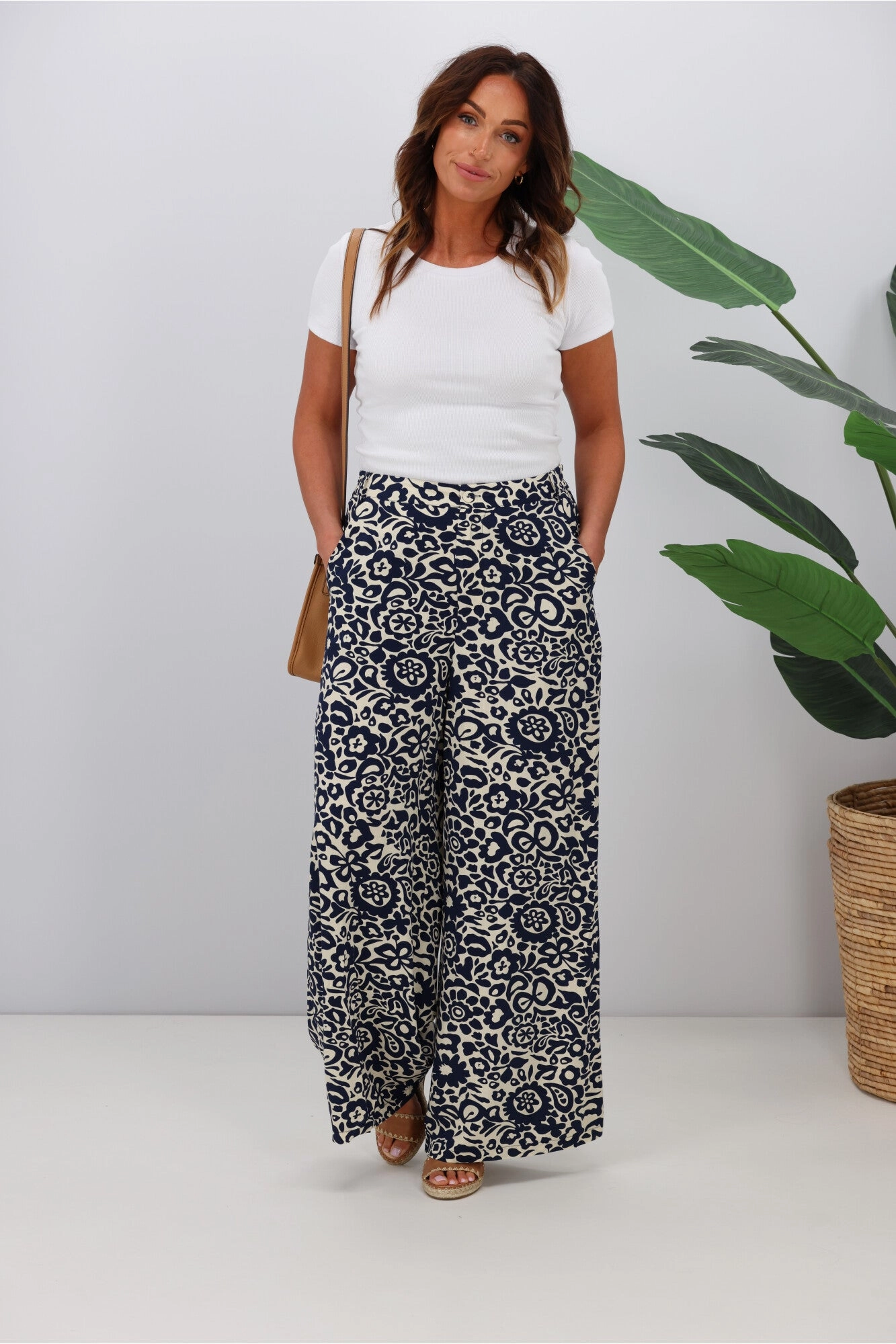 Fitness Mode Fria Leigh Wide Leg Pant Monochrome Print