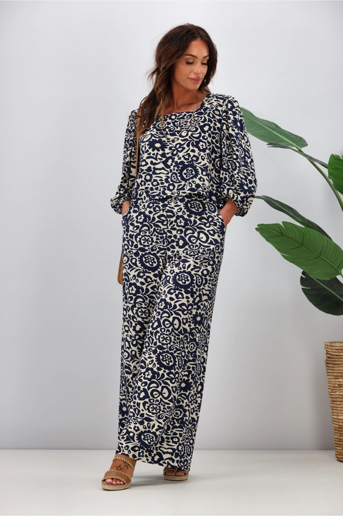 Fria Leigh Wide Leg Pant Monochrome Print Smart Fit