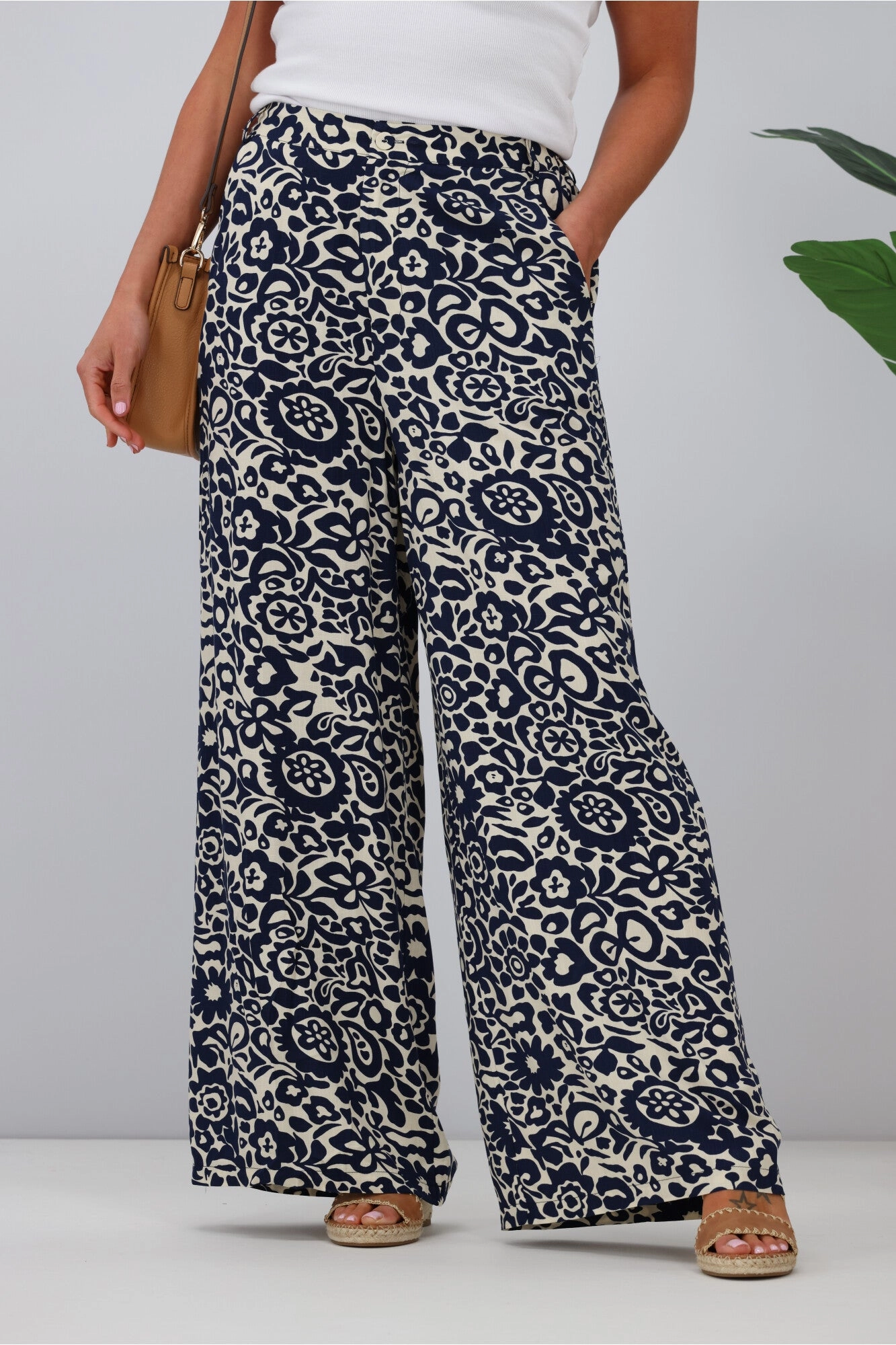 Speed Ready Fria Leigh Wide Leg Pant Monochrome Print