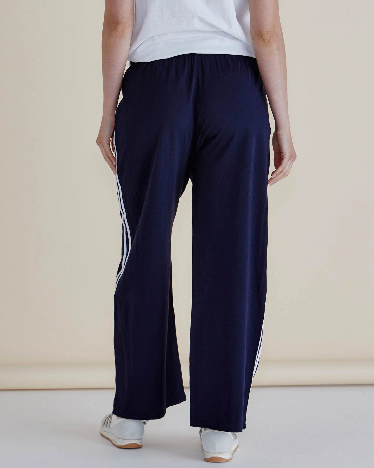 Betty Basics Nikki Relaxed Cotton Jogger Navy Perfect Fit Wear Body Flex