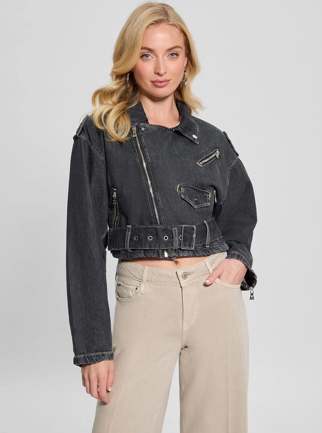 Black Sandy Jacket Breathable Technology Packable Feature