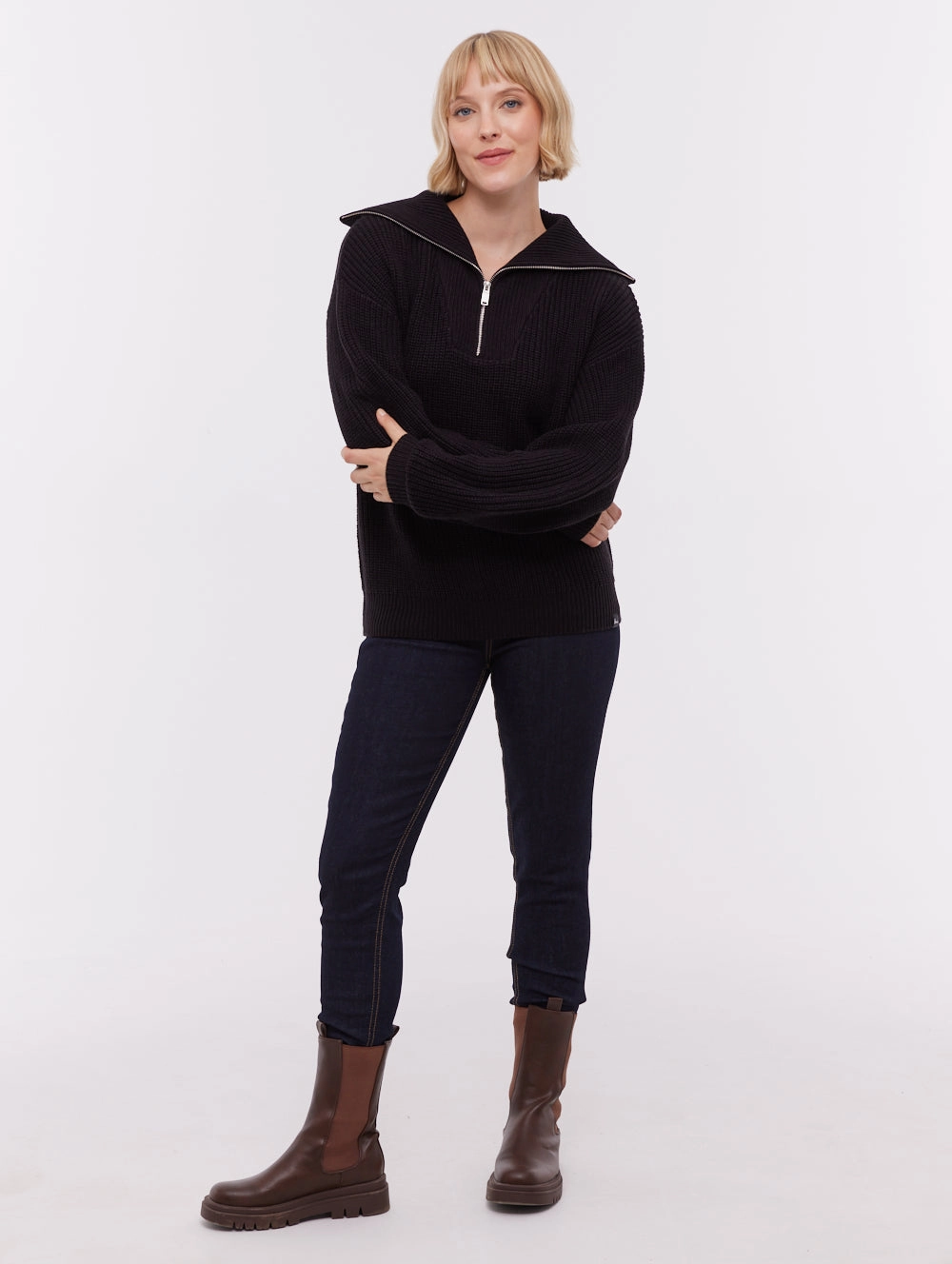 retro look Thurynn Oversize Zippered Funnel Sweater - Black