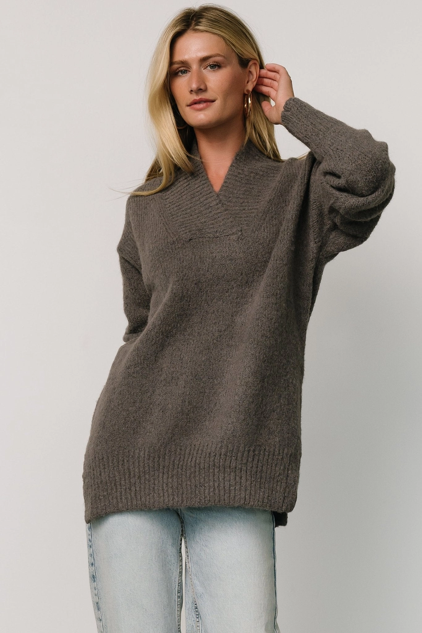 Trendy Wardrobe Light Reflective Yarn Calgary Oversized Sweater | Charcoal