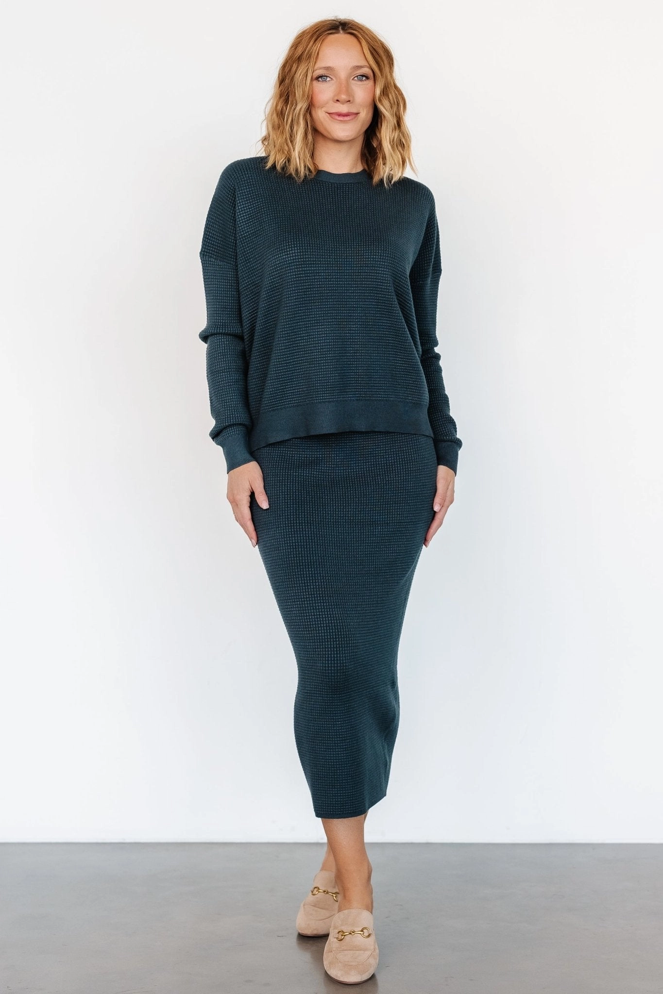 Elastic hemline Carey Waffle Midi Skirt | Midnight Blue