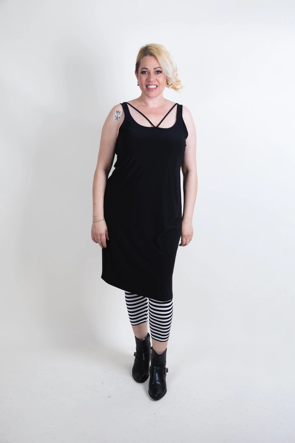 Cashews - C372/C577 Crop Stripe Tights StaticResistantMaterial