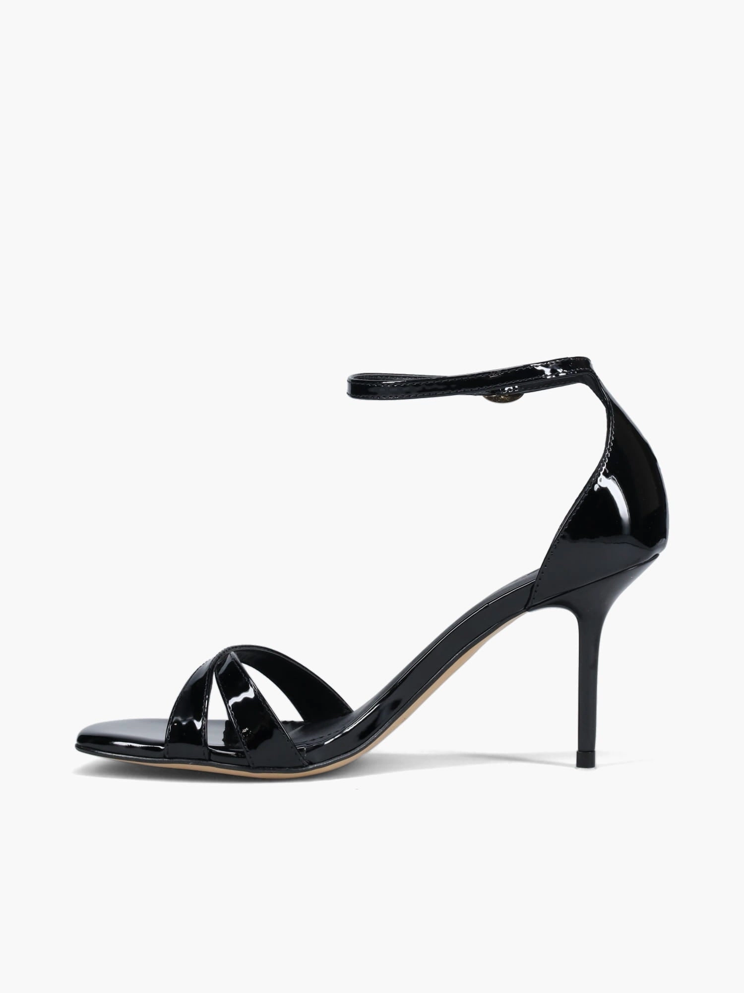 Sporty Heeled Shoes Holiday Office Shoes Akemi Black Verniz