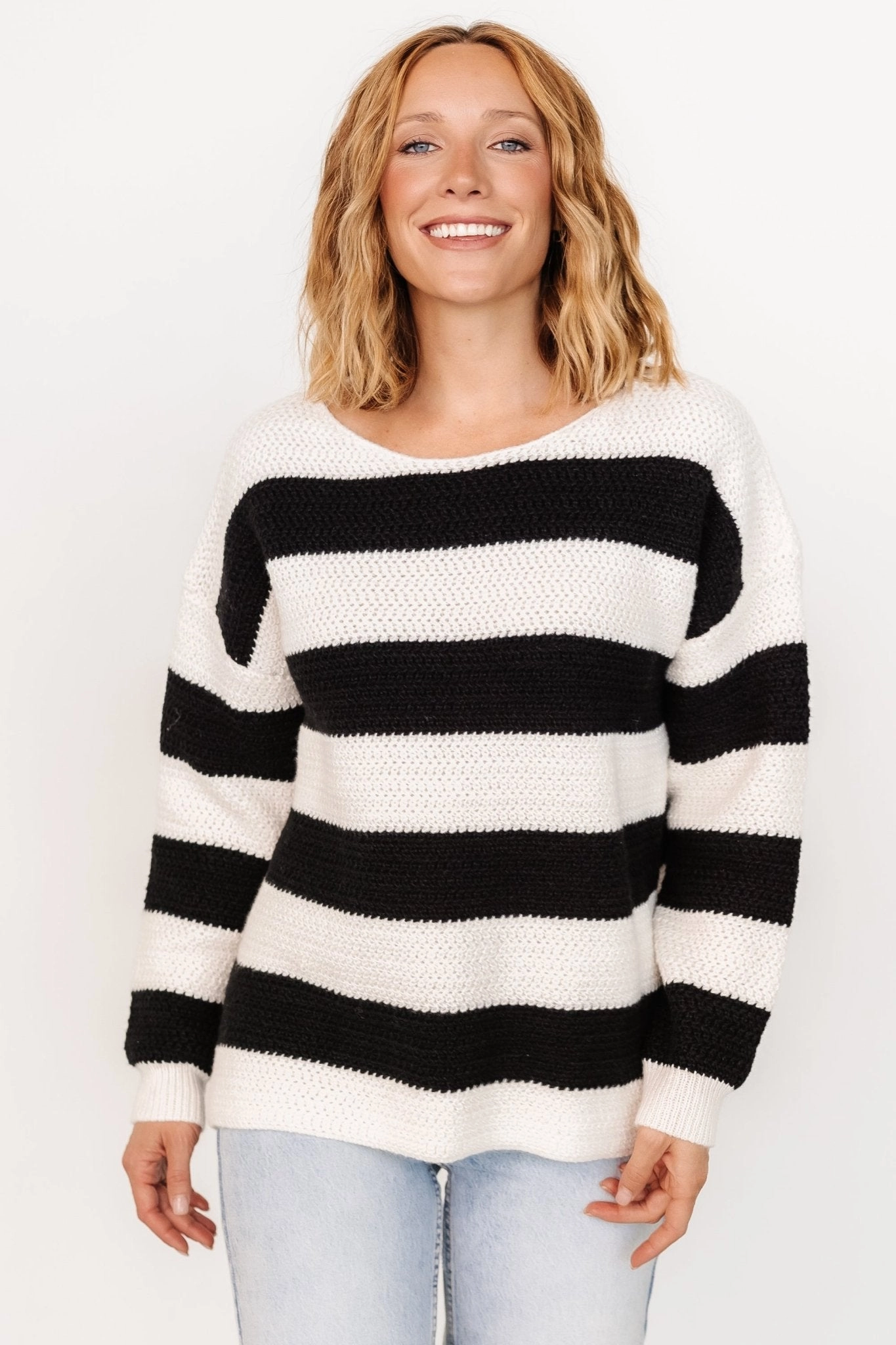 Cervinia Knit Sweater | Cream   Black Classic Crew Neck Cozy Choice