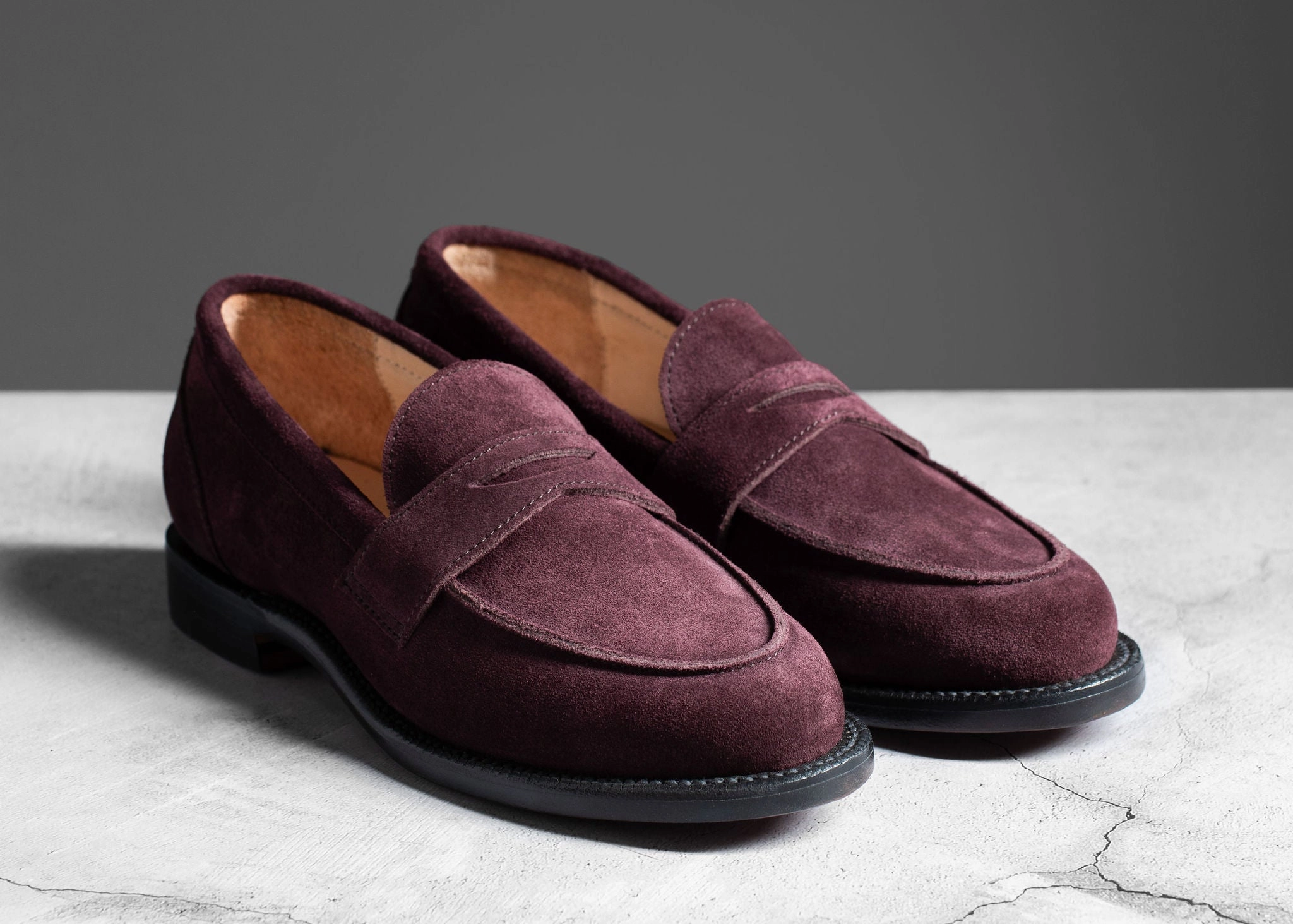 Taper Shape Clara Penny Loafer Berry Suede