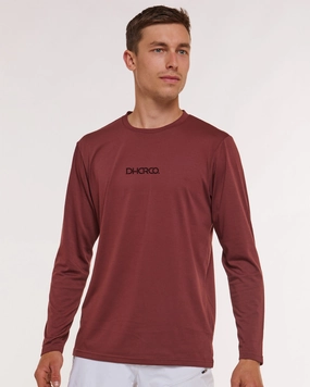 Classic Layering Summer Casual Mens Long Sleeve Tech Tee | Graze
