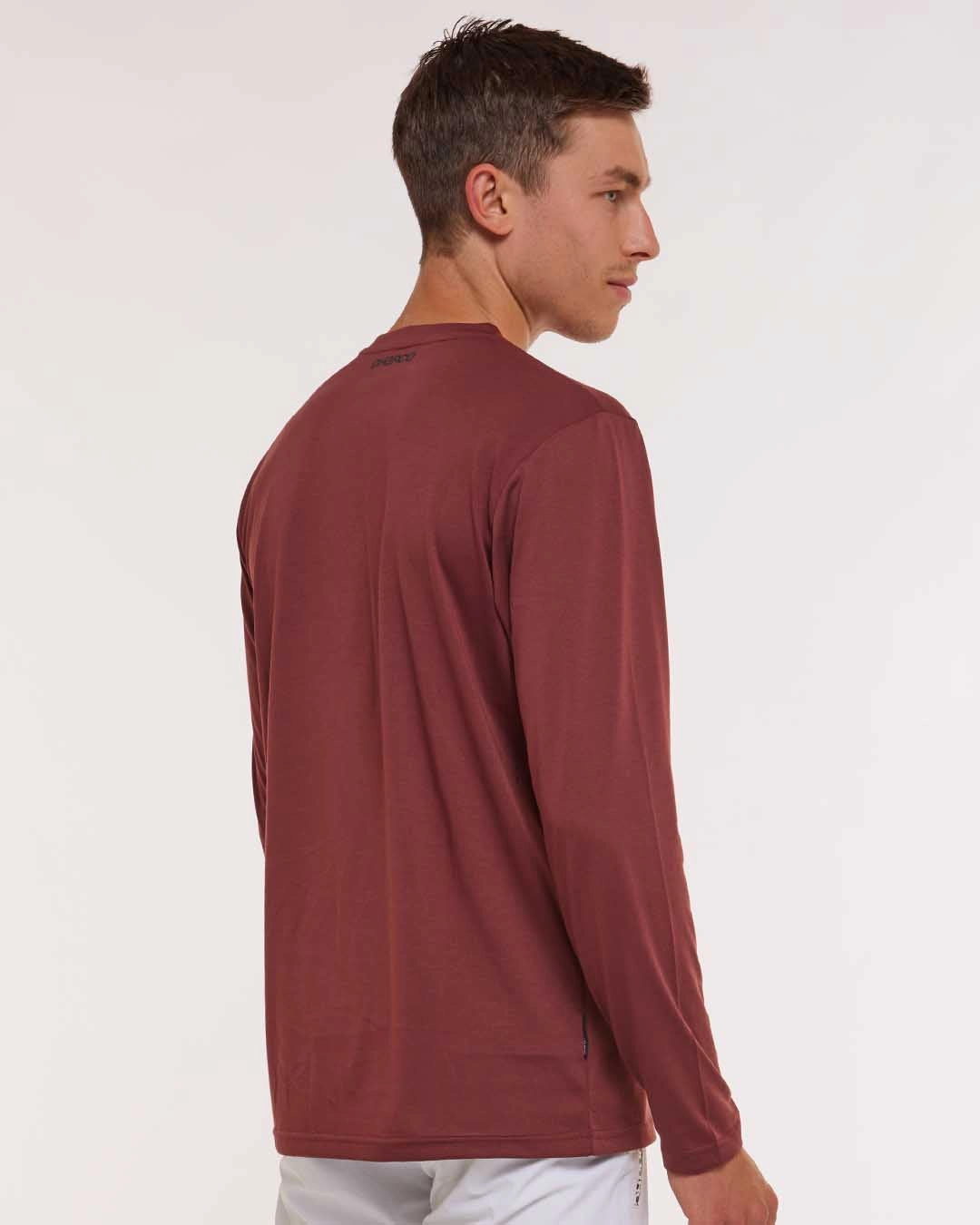 Versatile Comfort Wear Mens Long Sleeve Tech Tee | Graze