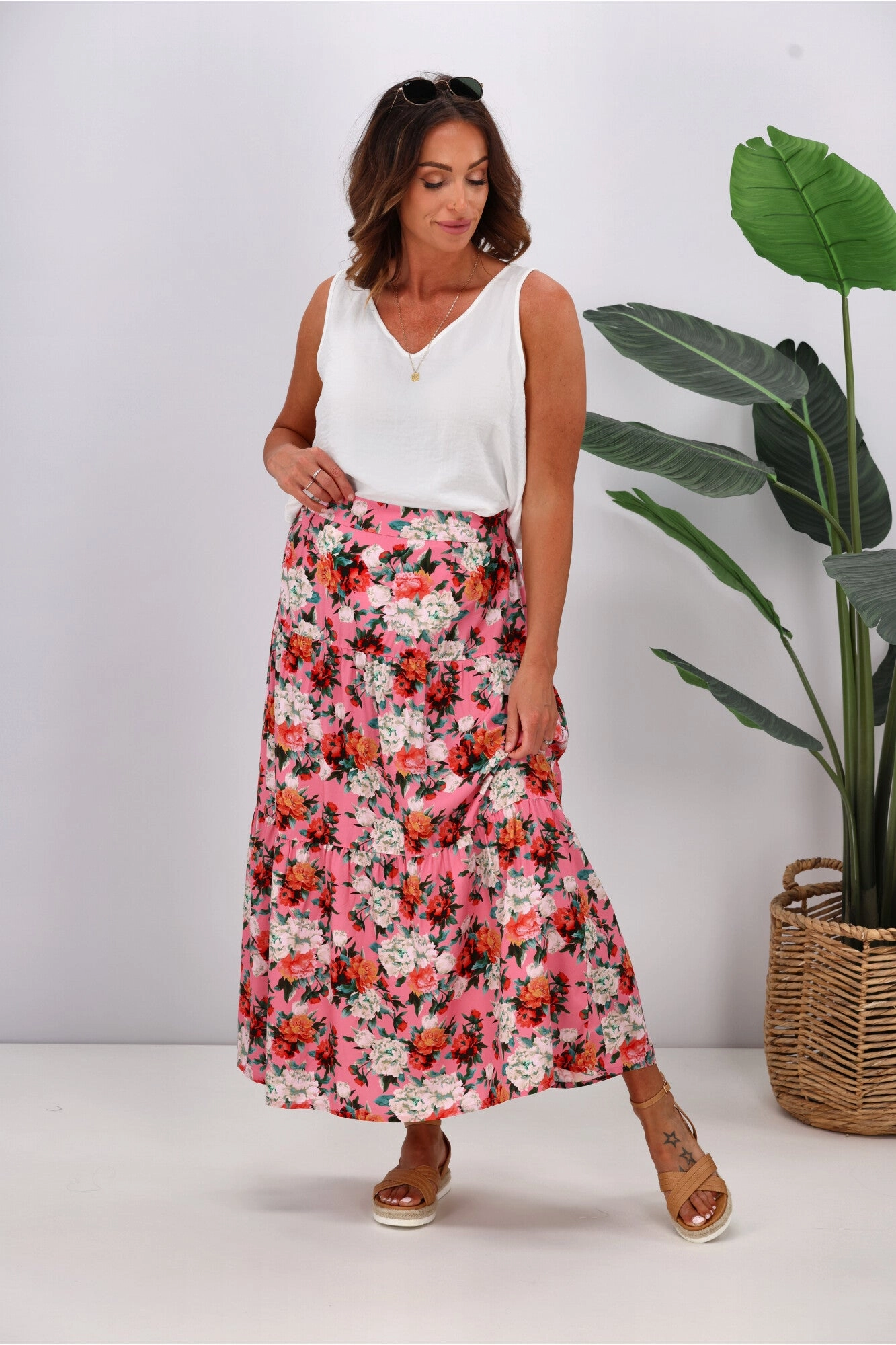 Gloss by Shine On Lucerne Tiered Maxi Skirt Pink Floral Craftsmanship Focus Thermal Regulating
