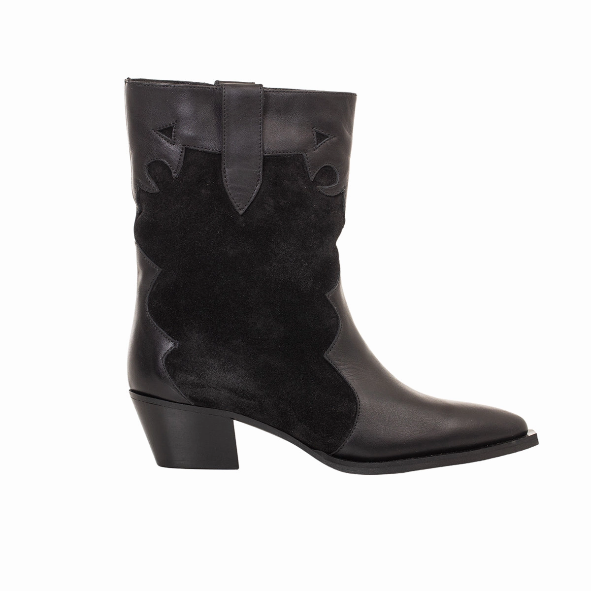 Deka Rugged Terrain Comfortable Footbed