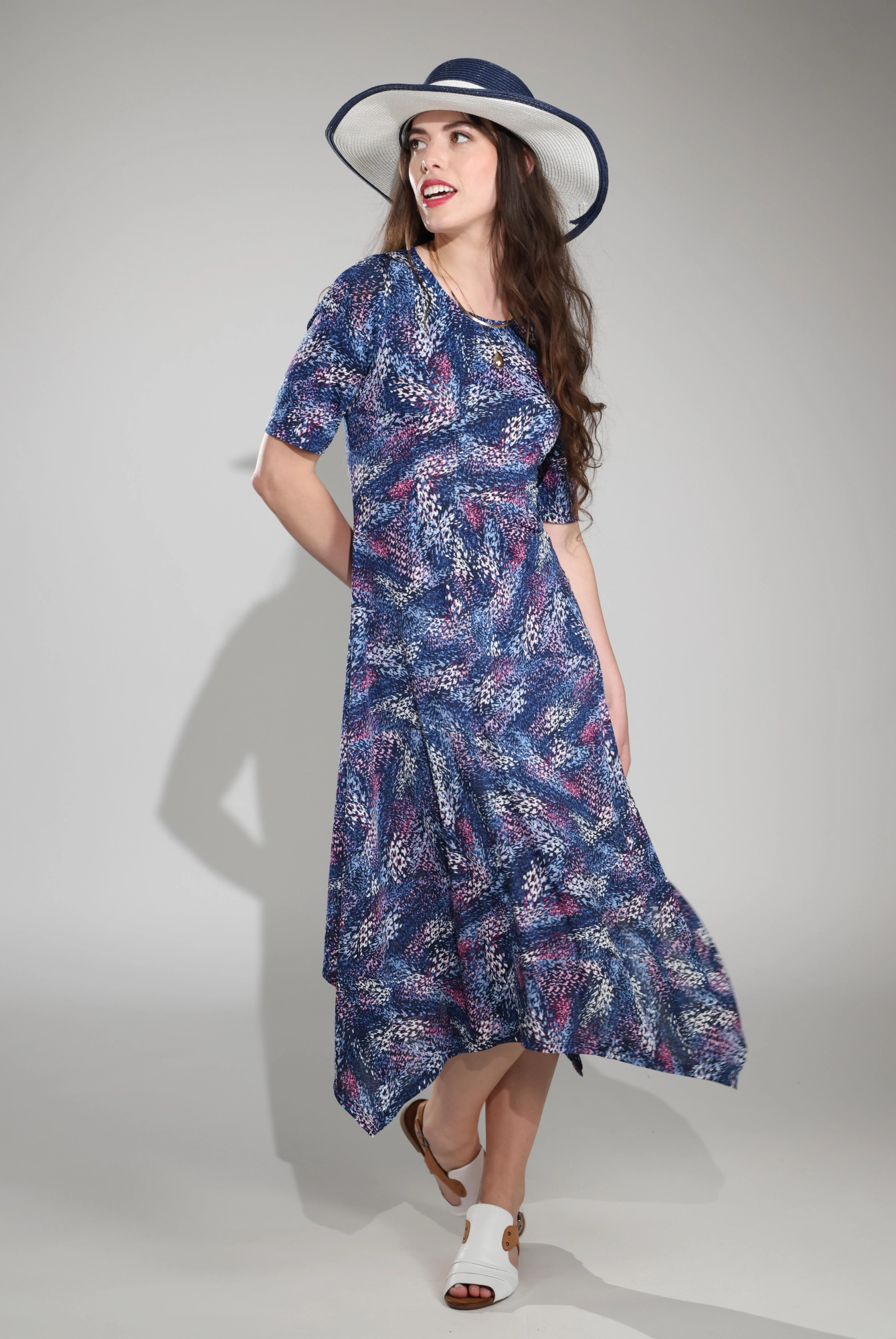 NonSlipClosure Dress | Indigo Pink Abst Puff | 7423C1