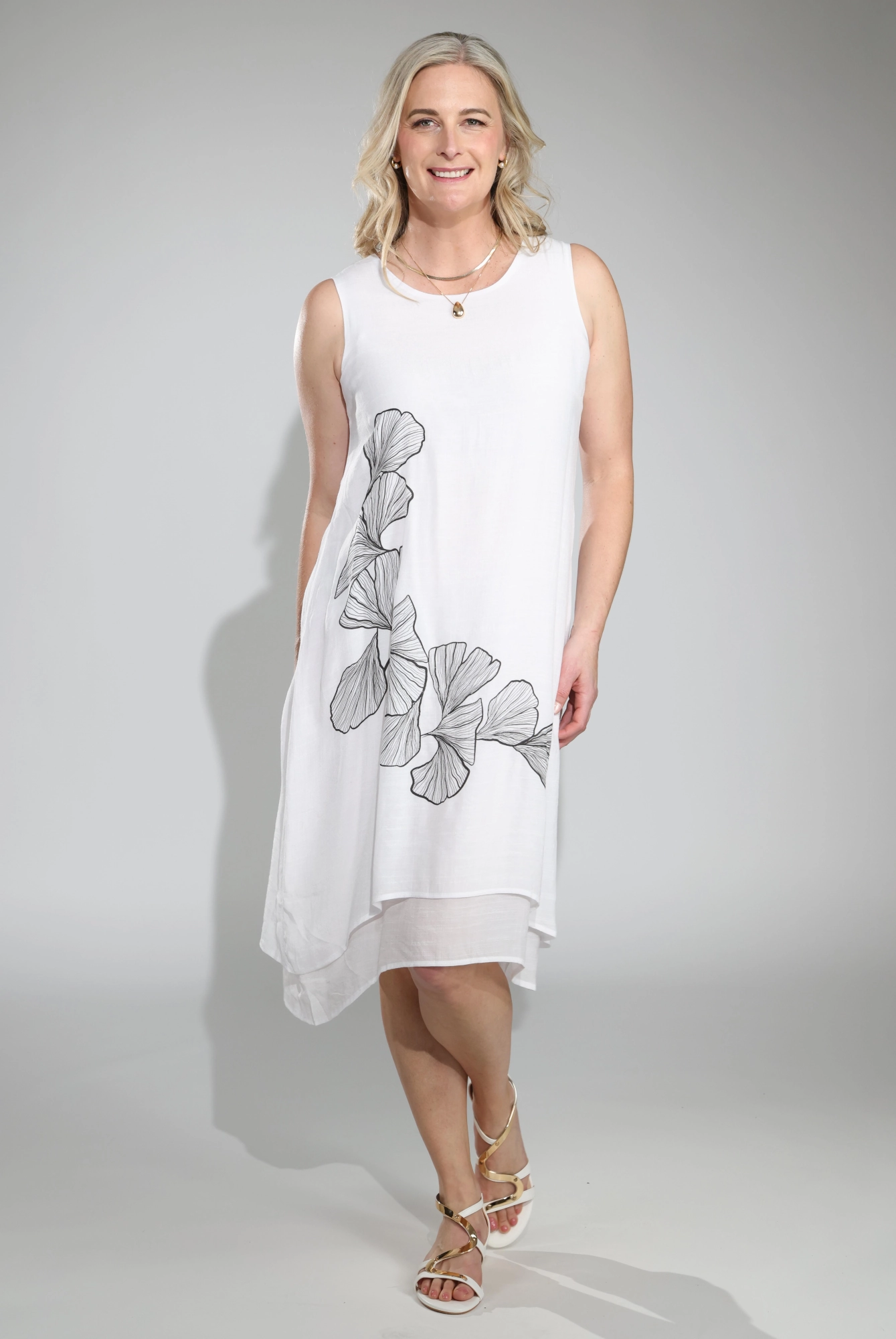Luxury-Fabric Dress | WHITE | 8834C1