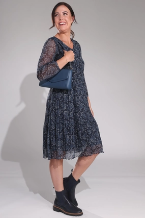 Simple Form Crushed Mesh Dress | NAVY PAISLEY | 4512B1