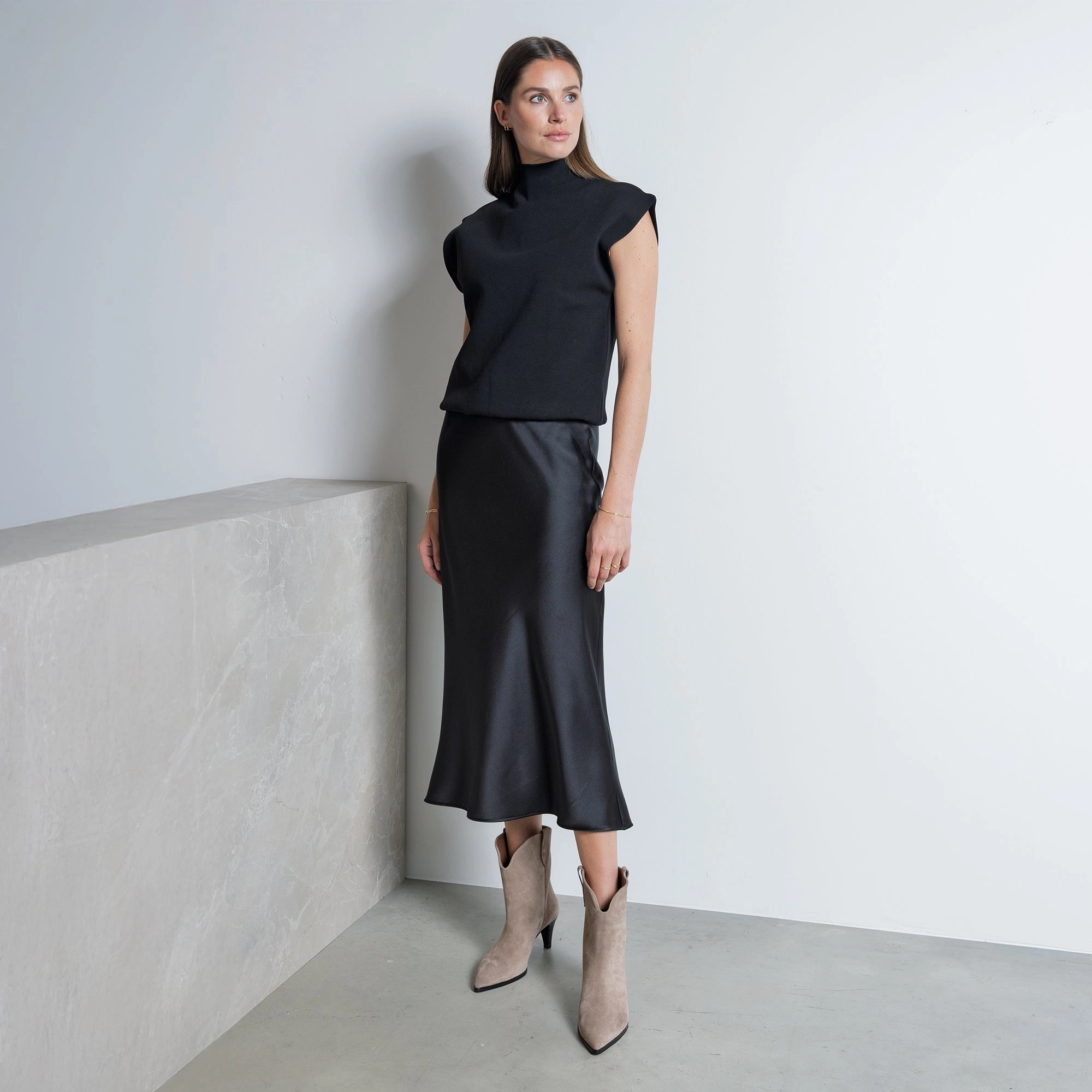 Vend?me Louane taupe suede boots Long Walks Anti Odor City Walking