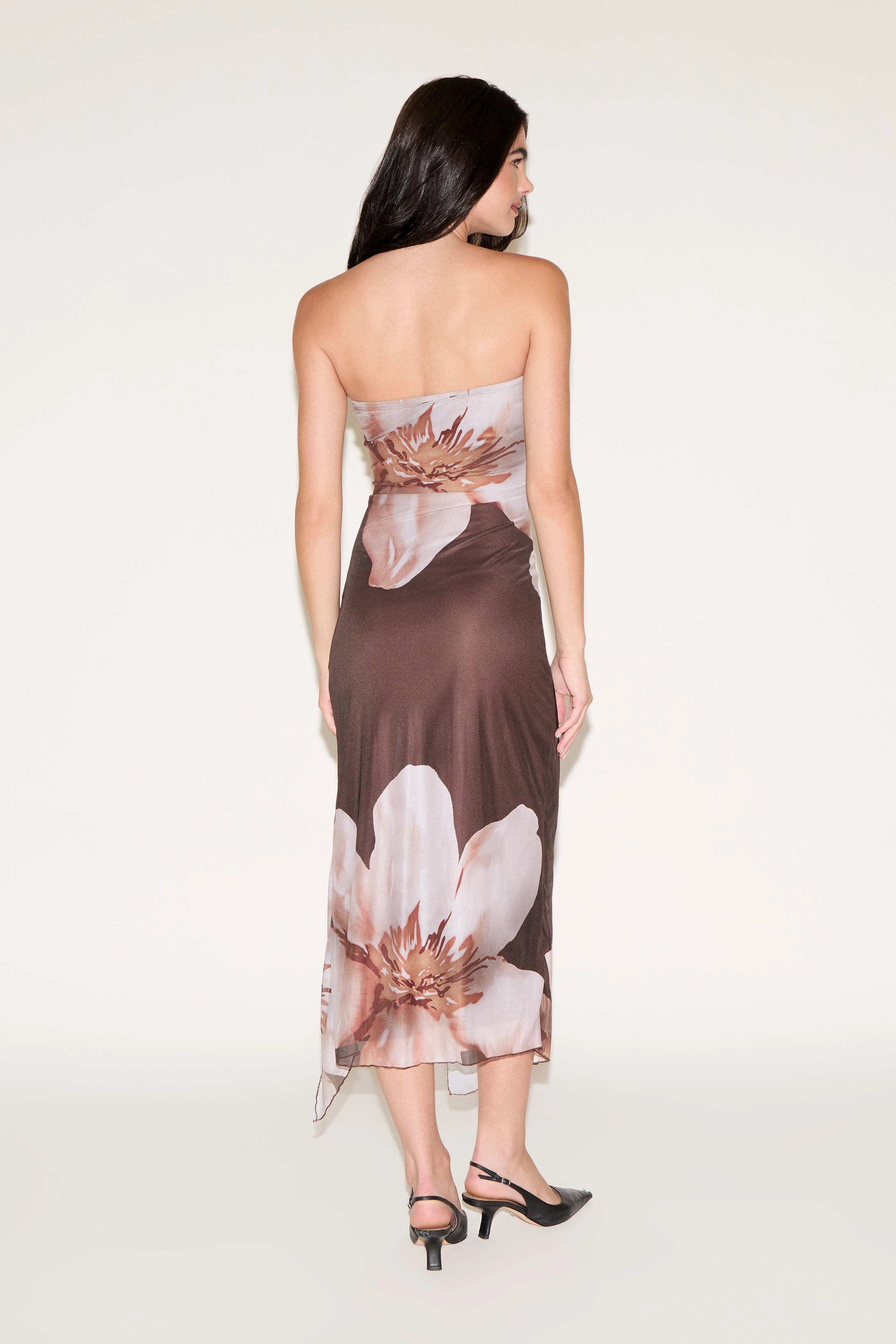 Light and Comfortable Wear Refined Stitch STRAPLESS LARGE FLORAL PRINT MIDI DRESS WITH SLIT