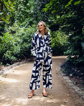 Feminine Fit Elm Dali Abstract Pant Midnight Abstract Print