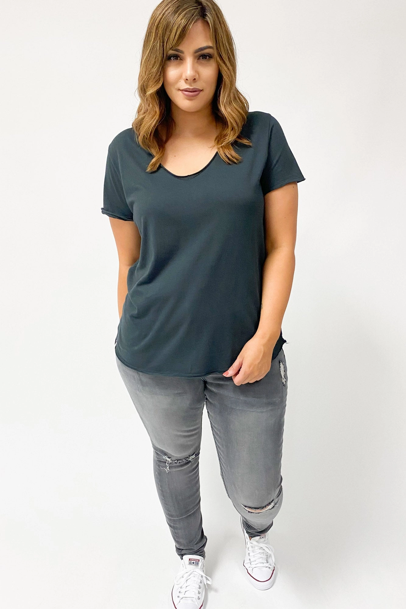 Garment Washed Texture Elm Fundamental Vee Tee Washed Black