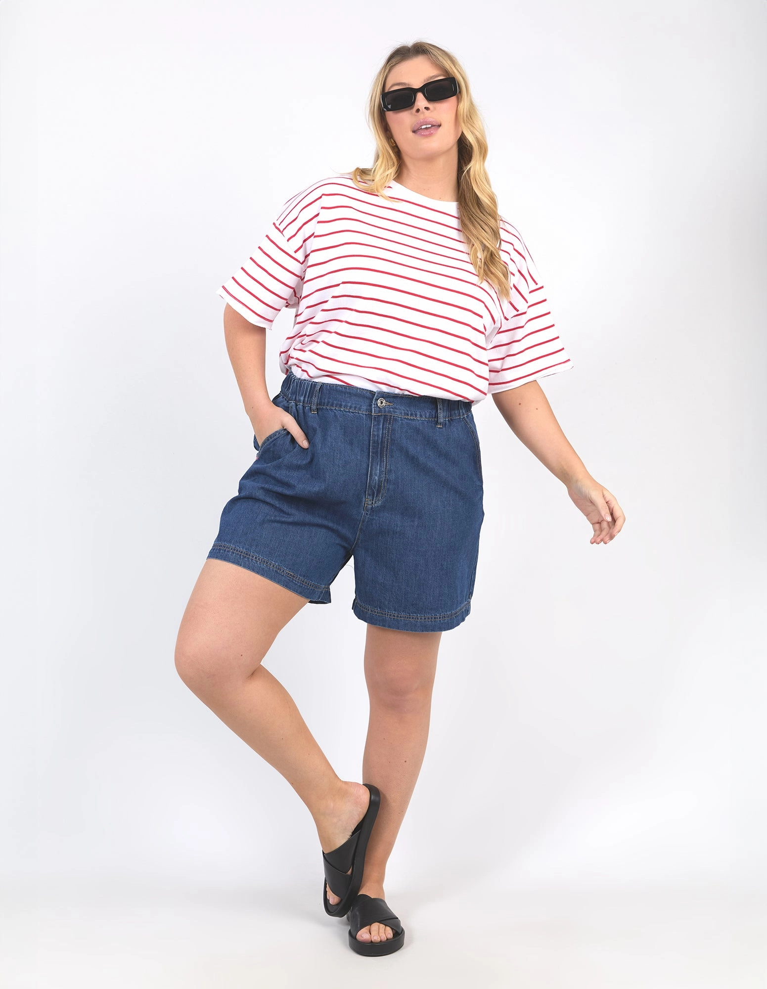 Movement Ready Elm Matilda Denim Short Dark Blue