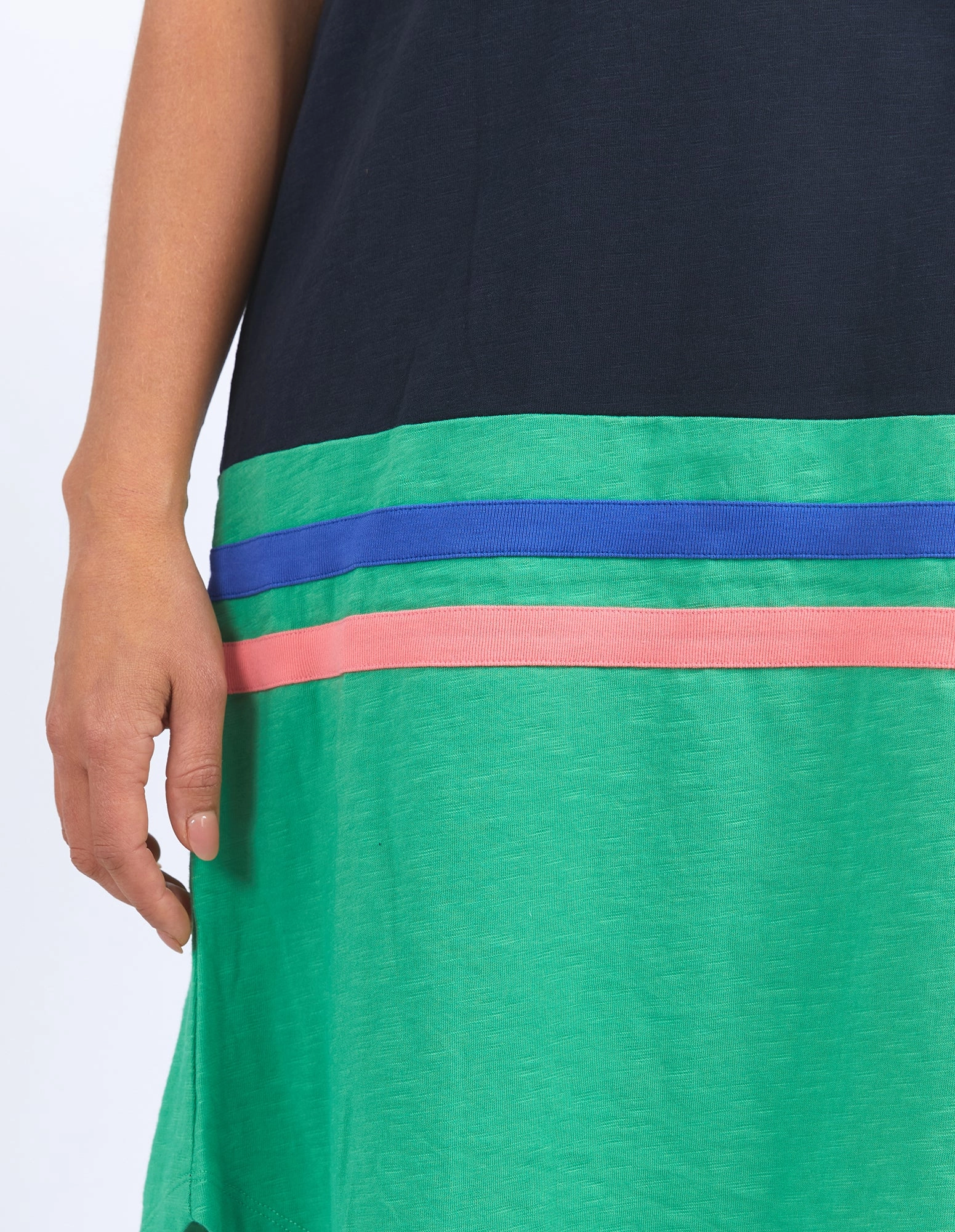 AntiStaticLining Street Style Trend Elm Rhea Tee Dress Navy & Green Colour Block