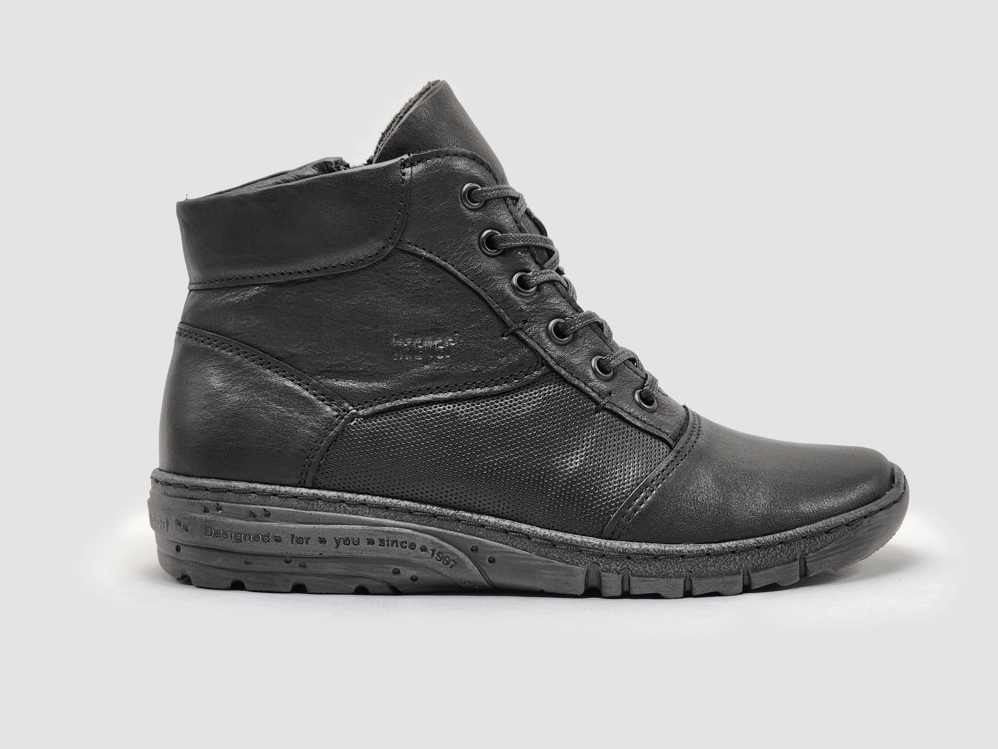 Women's Everyday Insulated Zip-Up Leather Boots - Black Grippy Outsole Snowy Path