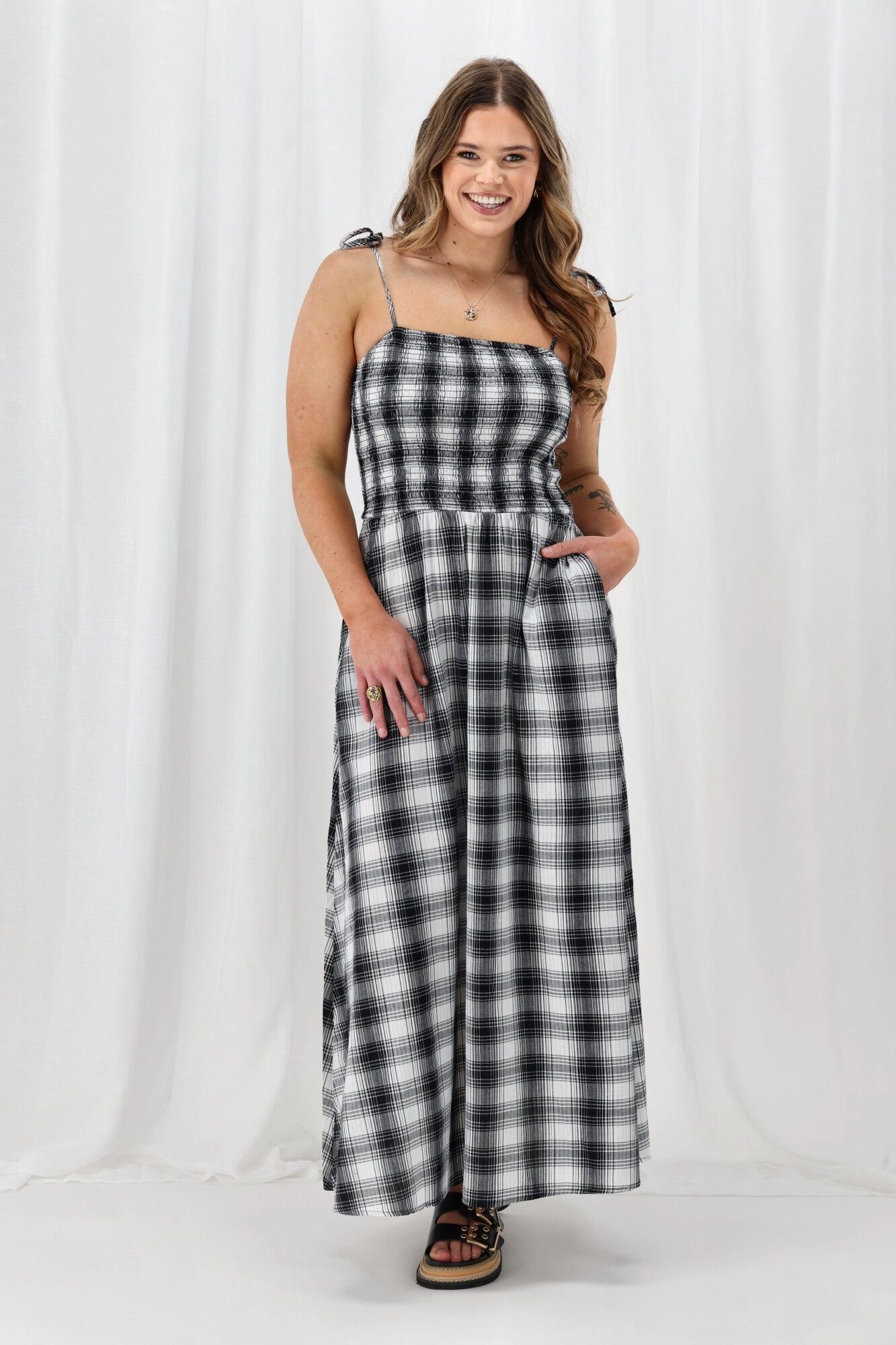 ONLY Onlmaddy Life Maxi Check Smock Dress Black White Check Hidden Pocket