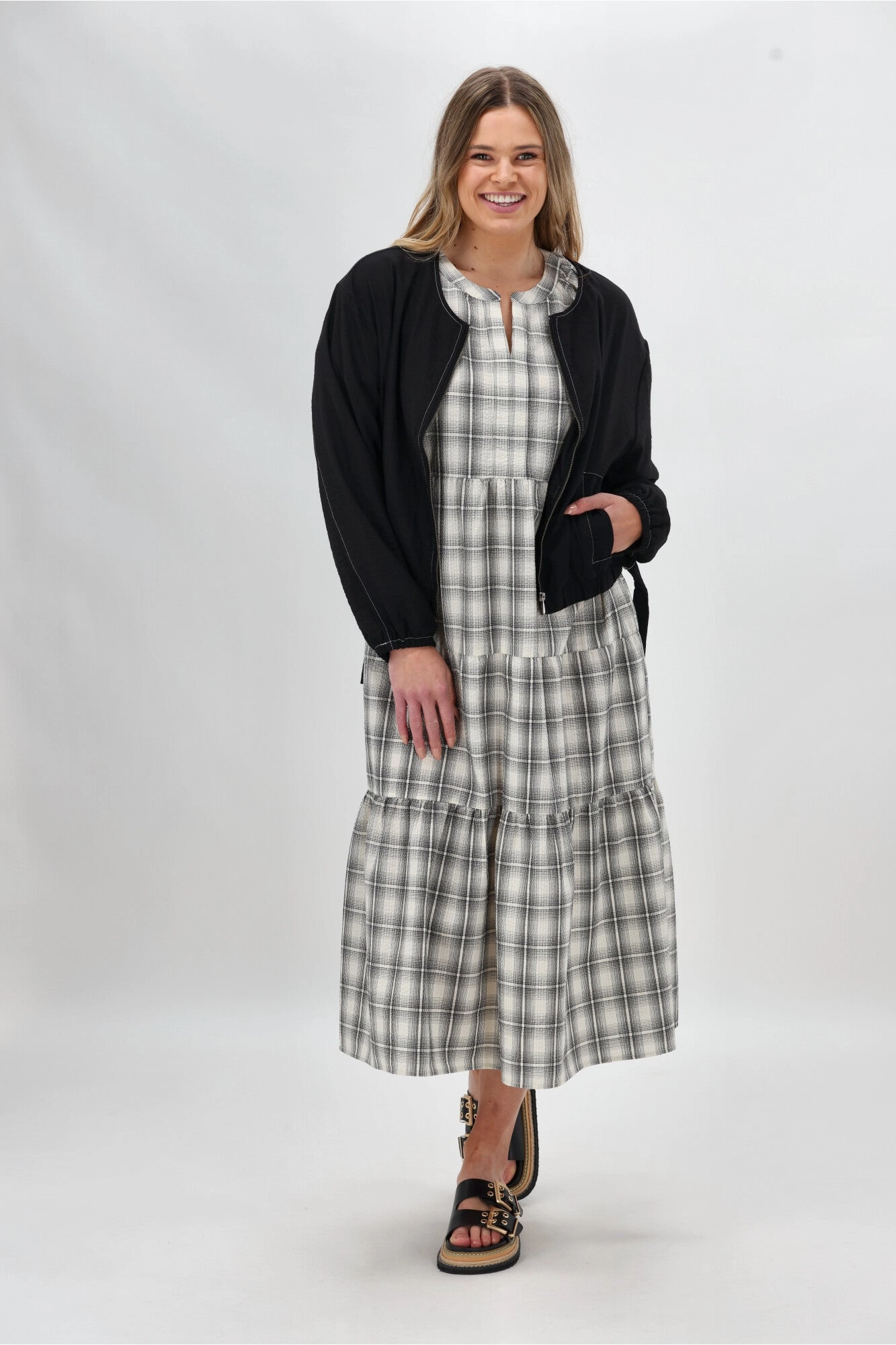 Flawless Waist Fit Smart Lines Shine On Label Rita Midi Dress Natural Check