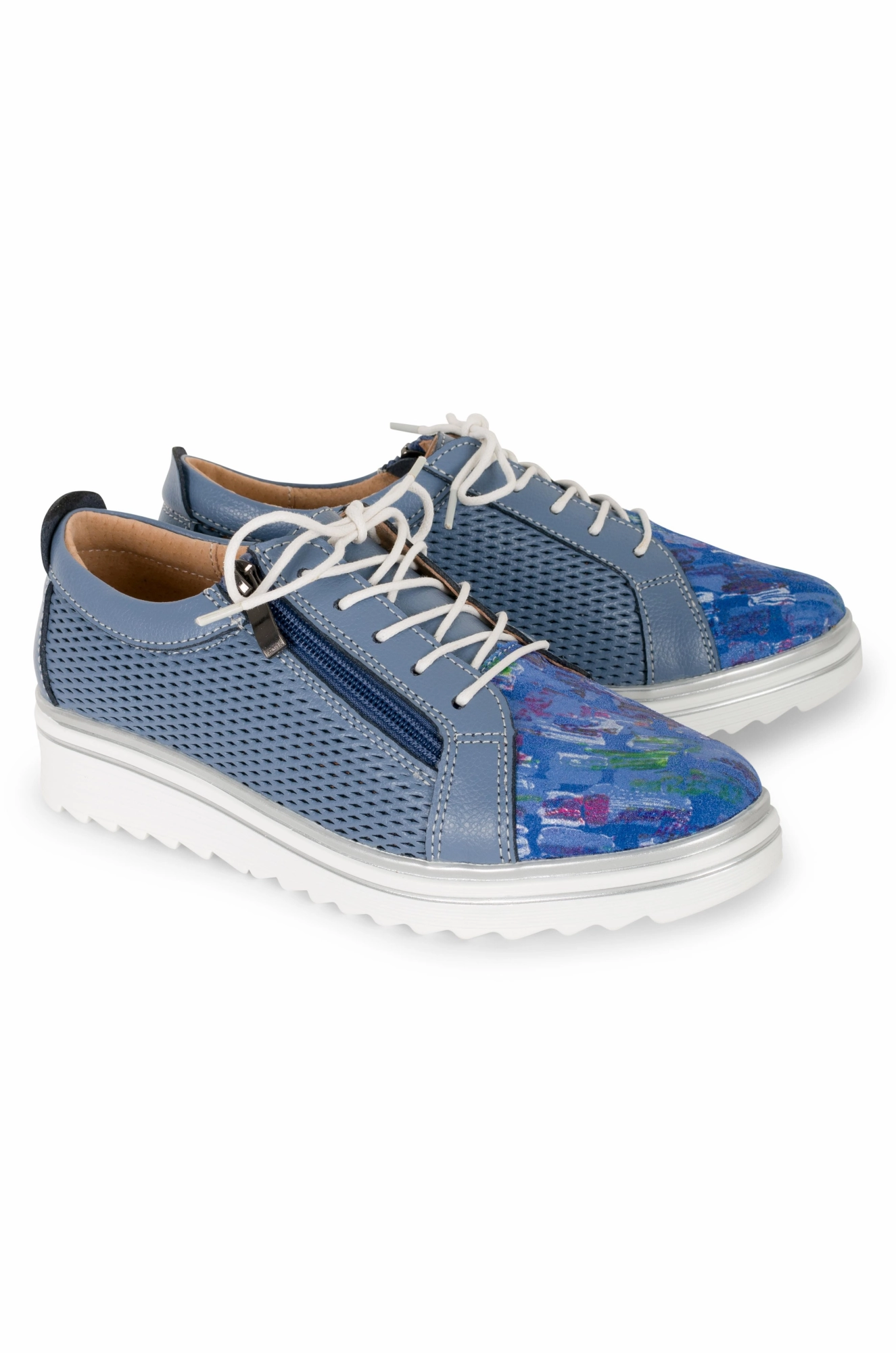 Sporty Leather Sneaker with toe print | BLUE PRINT | CASAS AB