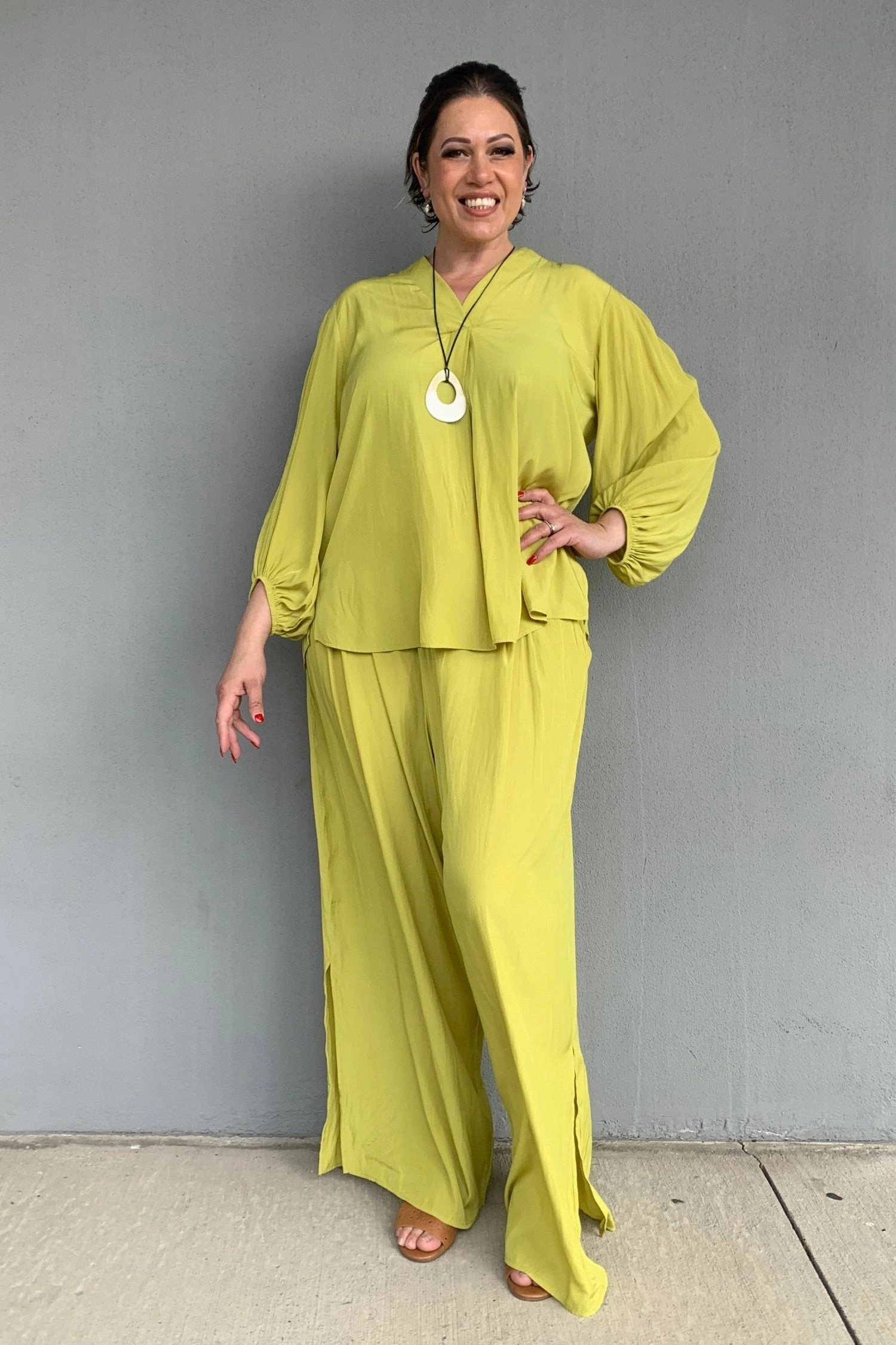 Philosophy - CORDYC Cordy Wide Leg Split Pant Training Comfort Minimal Bulk